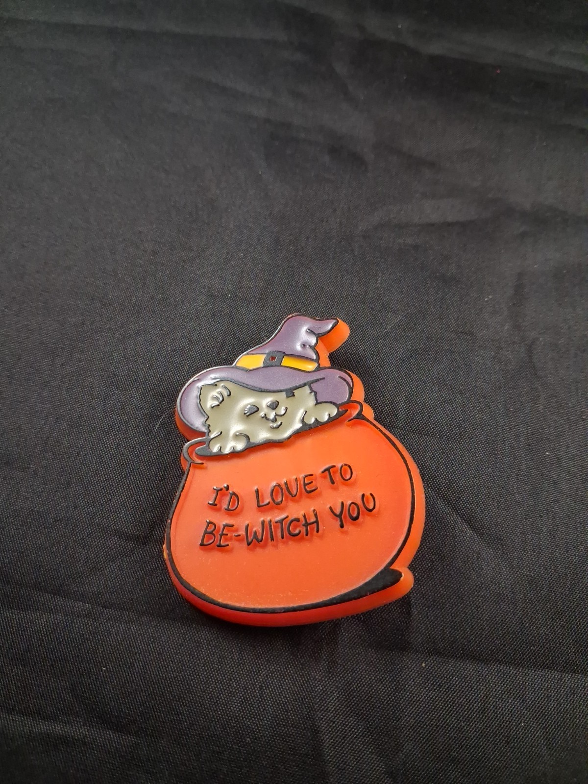 Vintage Hallmark Halloween Witch Button Pin Puppy Dog Adorbs *9