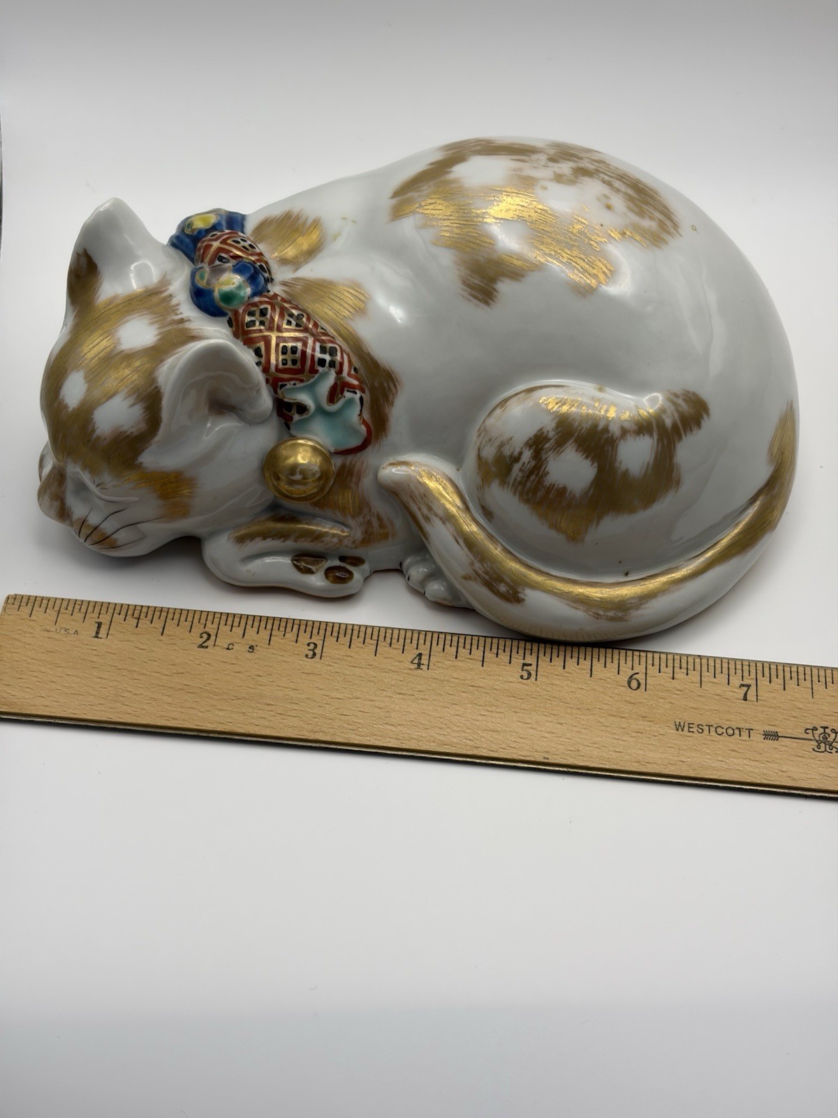 Antique Kutani Sleeping Cat Japanese Heavy Porcelain Gold Gilded Nemuri Neko