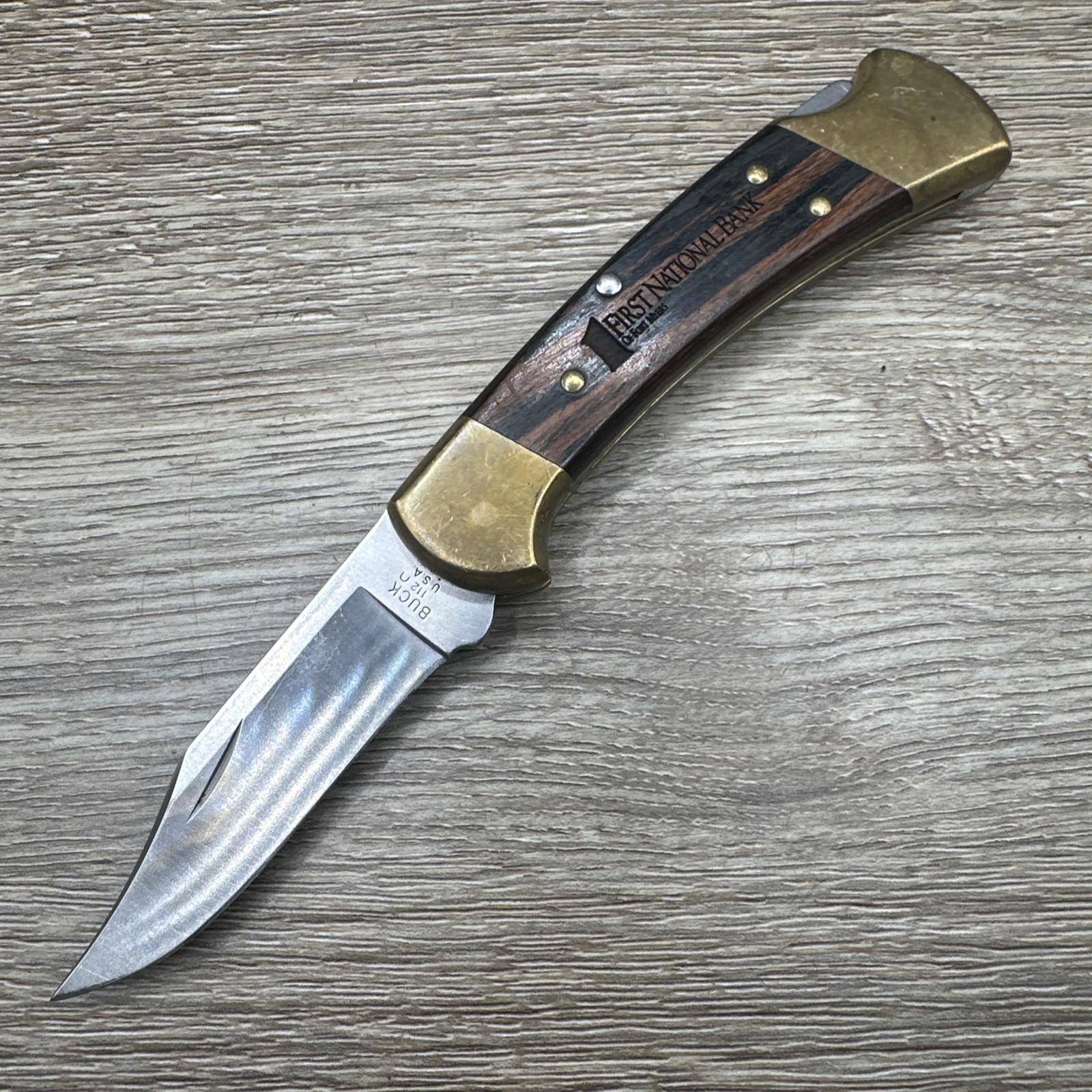 Vintage Buck 112USA Vintage Hunting Wood Handle Knife Plain Blade Lockback  Gre