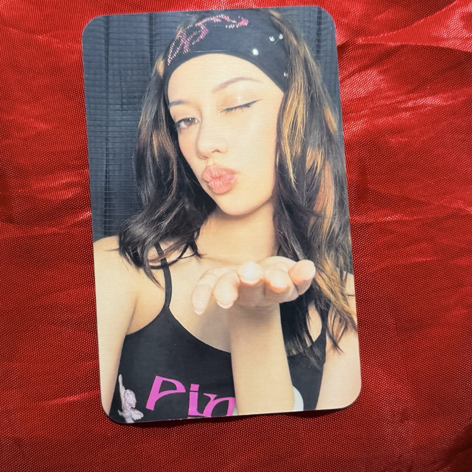 Megan KATSEYE PINKY UP Idols  K-Pop Photo girl Card Wink