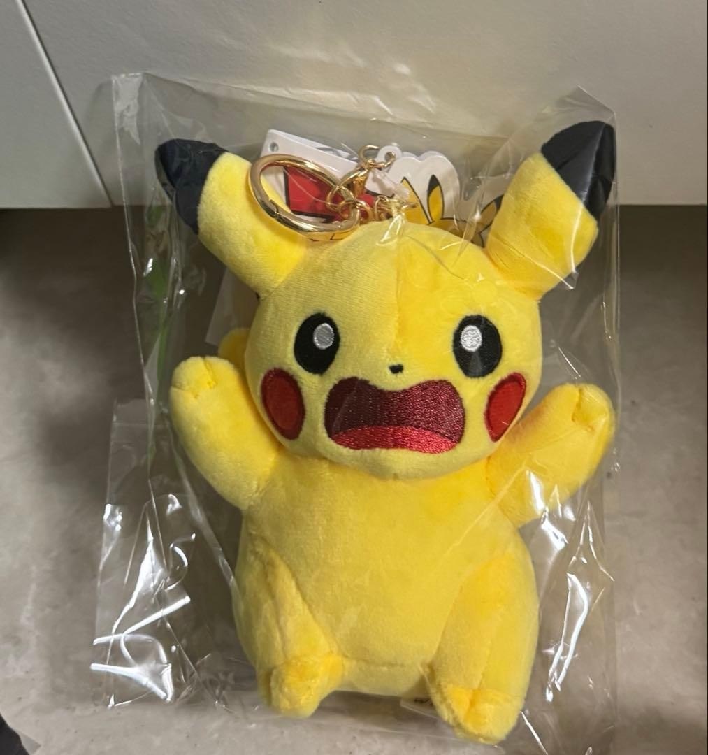 Pokemon 30th Anniversary Pikachu Plush Mascot Keychain Surprised Expression