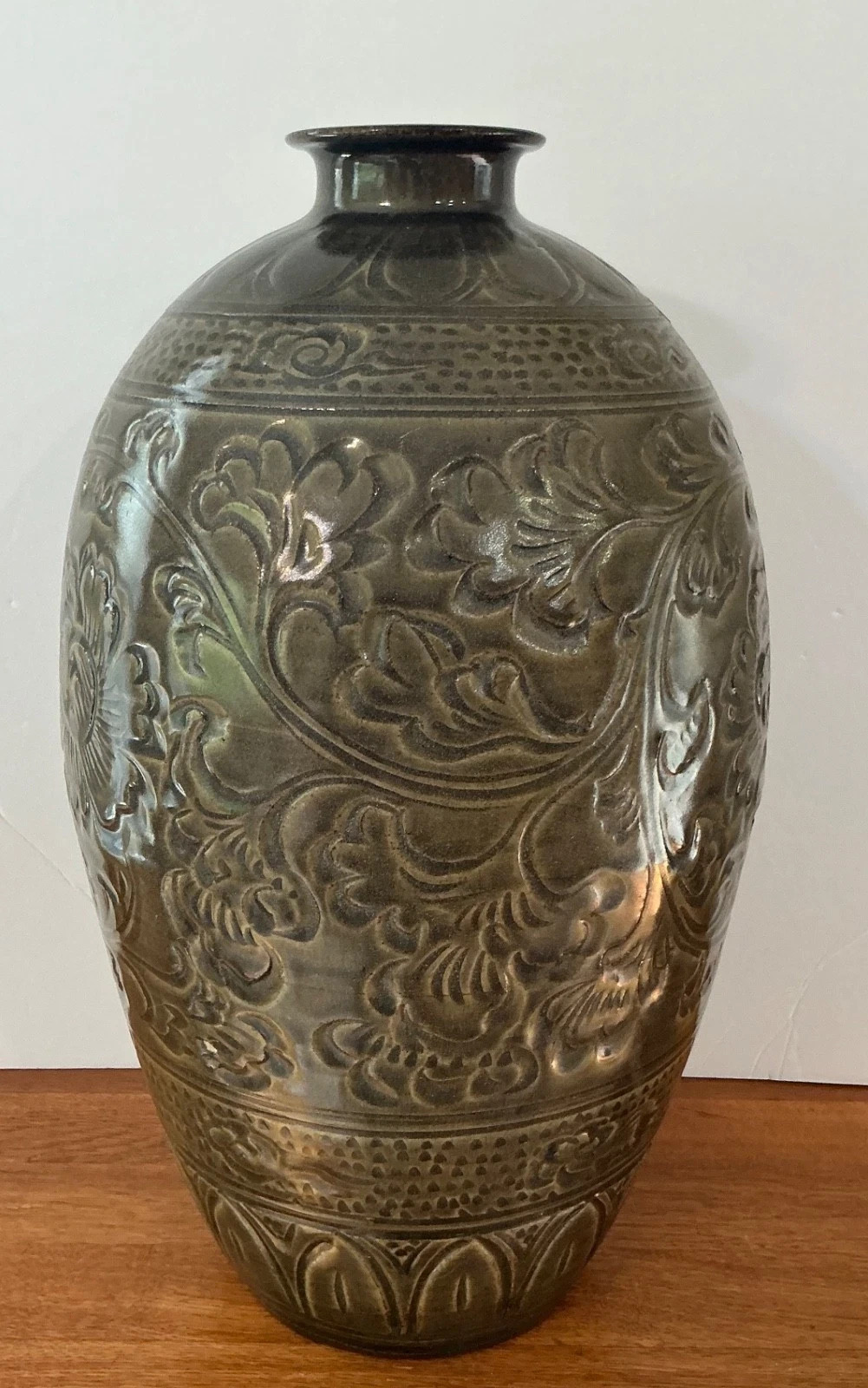Chinese Antique Style Carved Celadon Glazed Stoneware Vase – Floral & Lotus