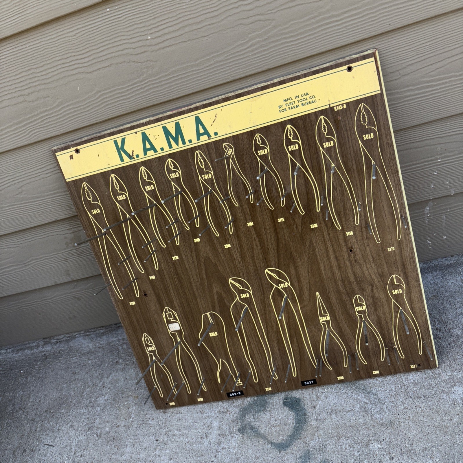 Vintage-K.A.M.A-MFG/USA-Display Board-No.K143-R-23.5” Wide x 23.5” Tall-Used