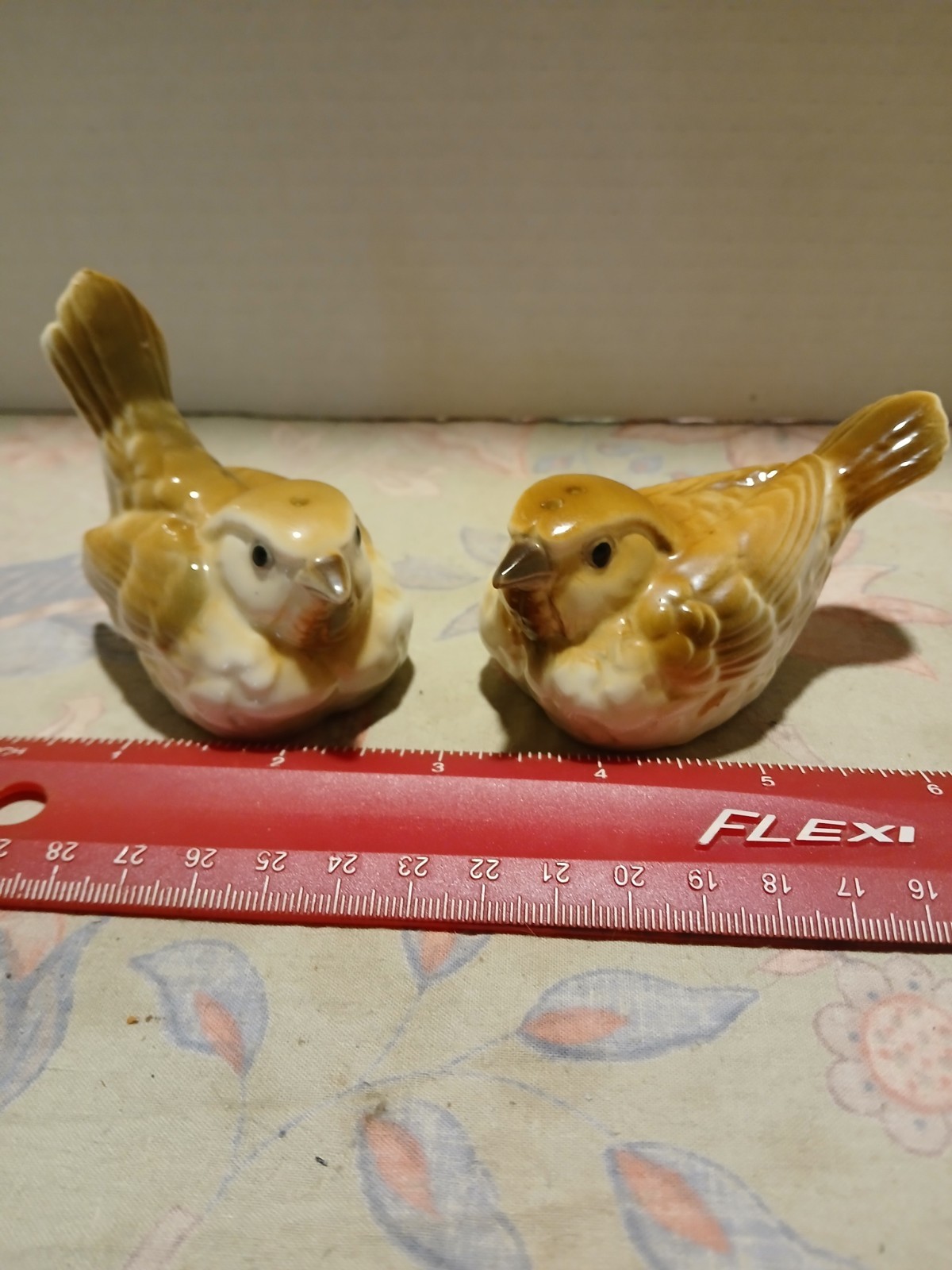 Vintage Bone China brownish birds salt & pepper shakers taiwan (w stoppers)
