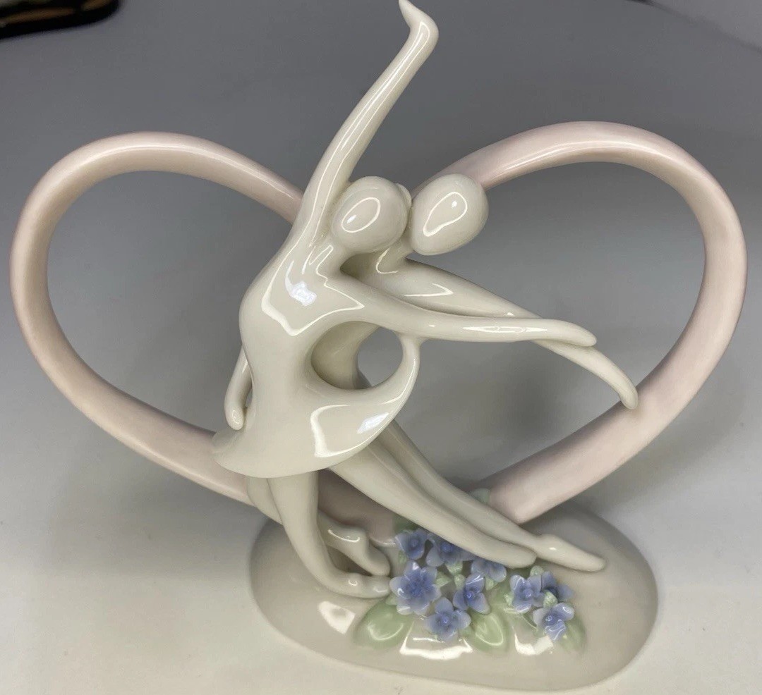 ballet Dancing figurine French style high-quality porcelain Fleur Collection