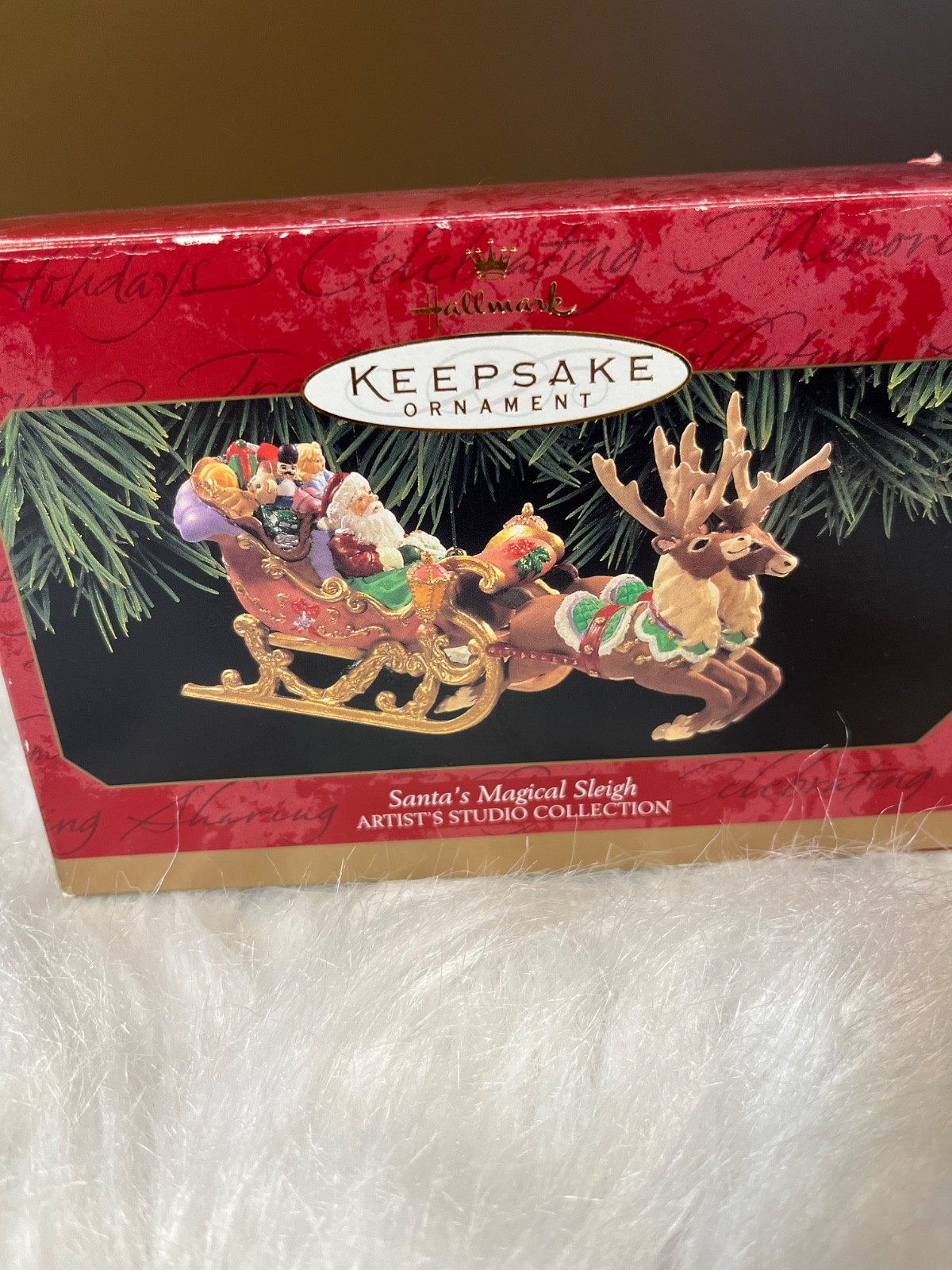 1997 HALLMARK KEEPSAKE ORNAMENT SANTA'S MAGICAL SLEIGH PRE-OWNED