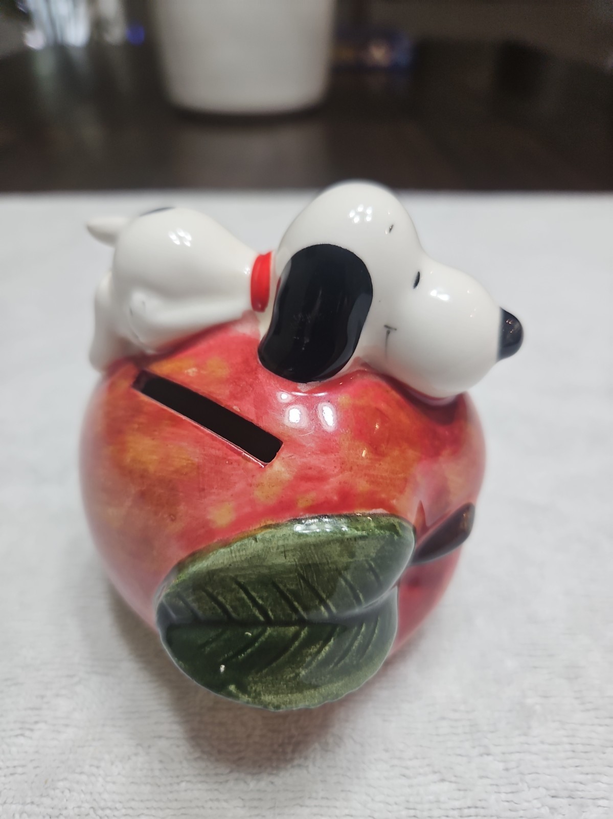 Peanuts Snoopy UFS United Feature Syndicate Apple Coin Bank 1958 1966 59