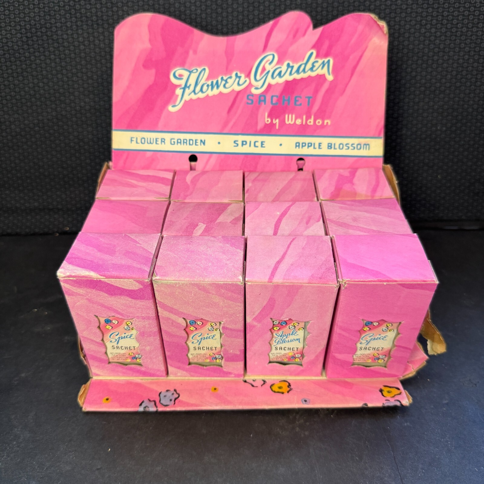 VTG 1930s FLOWER GARDEN SACHET by WELDON - DISPLAY BOX w/ 12 ORIGINAL BOXES NOS