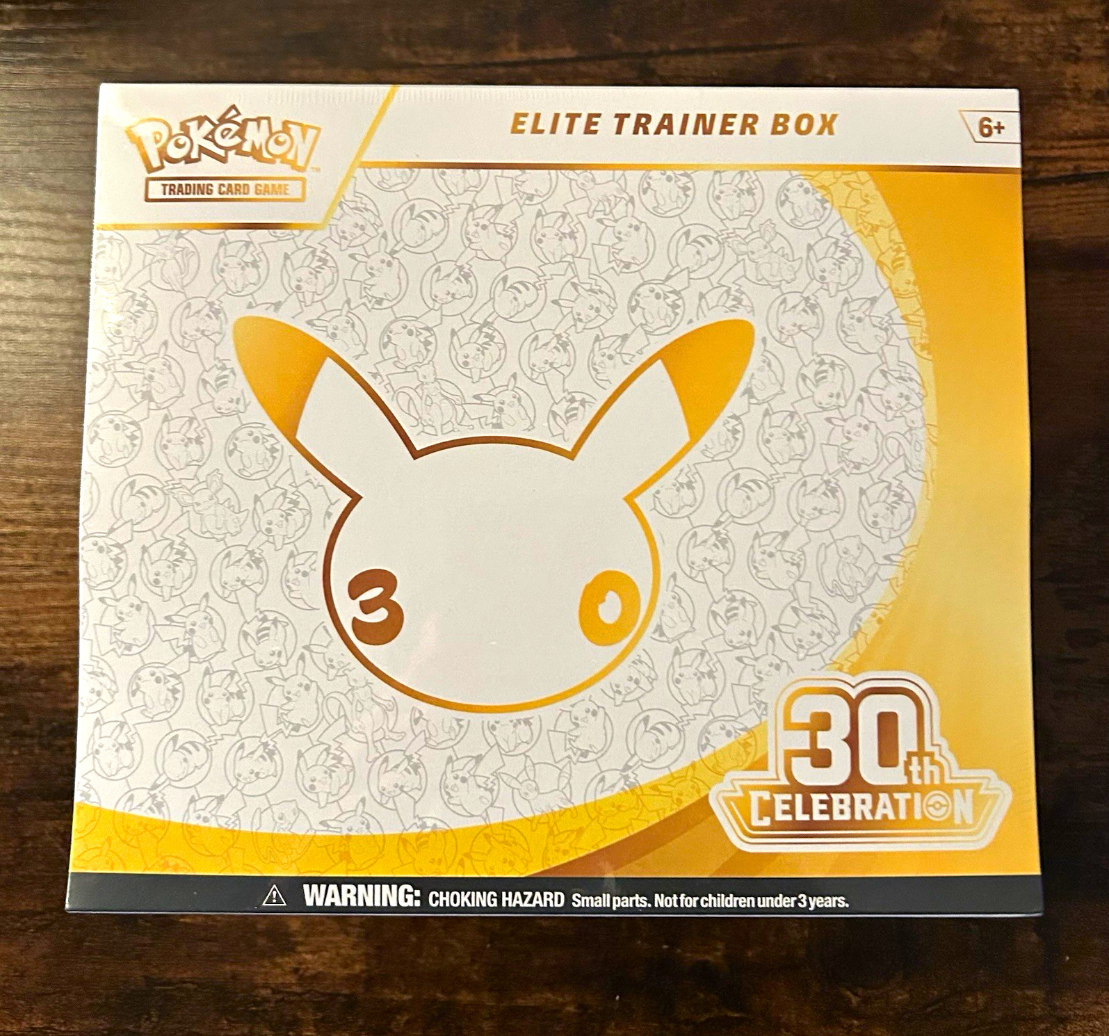 Pokémon TCG 30th Celebration Elite Trainer Box SEALED