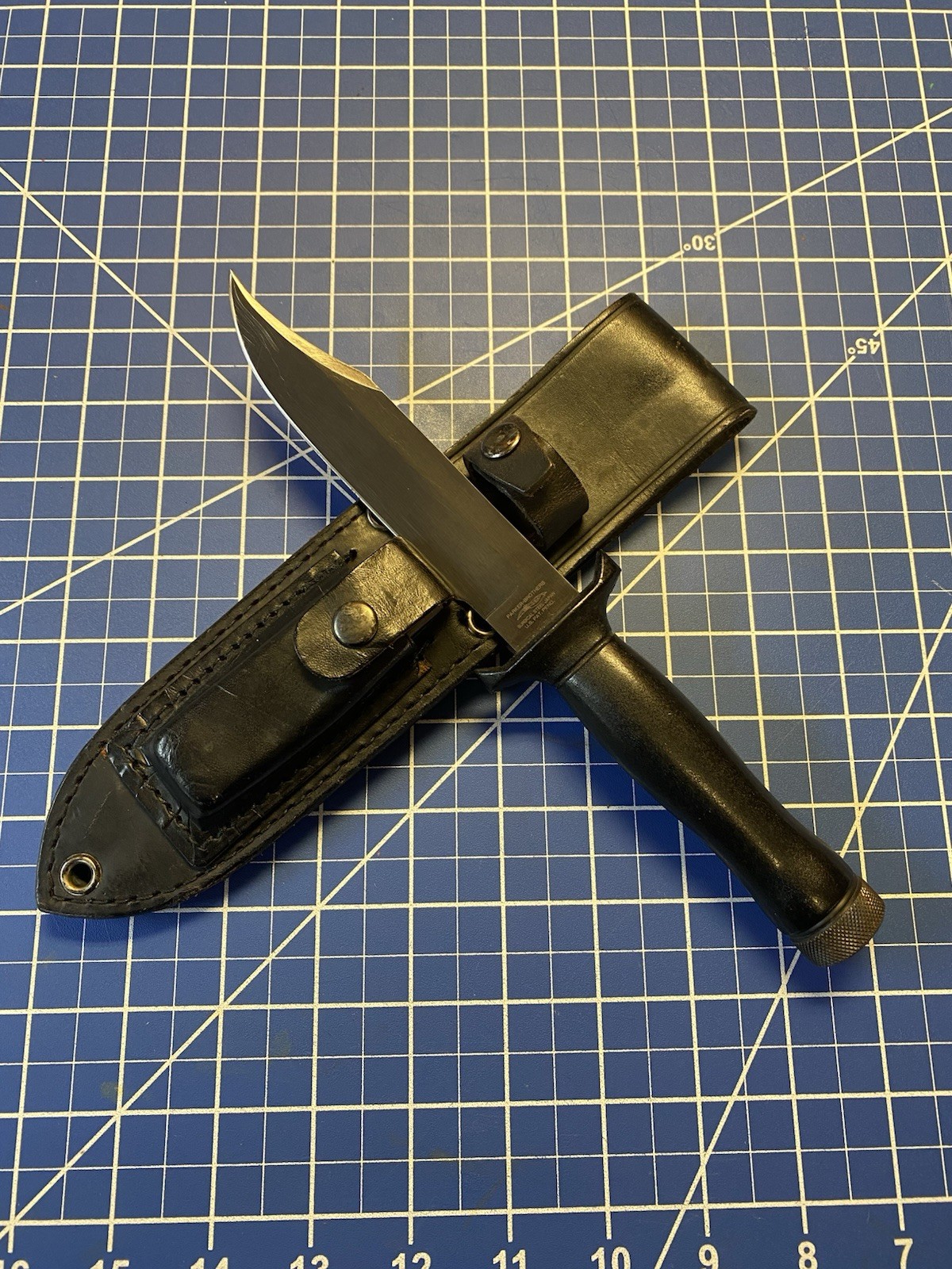 Vintage 1980s Parker brothers Hollow Handle Survival Knife W/ Leather Sheath Vintage 1980s Parker brothers Hollow Handle Survival Knife W/ Leather Sheath