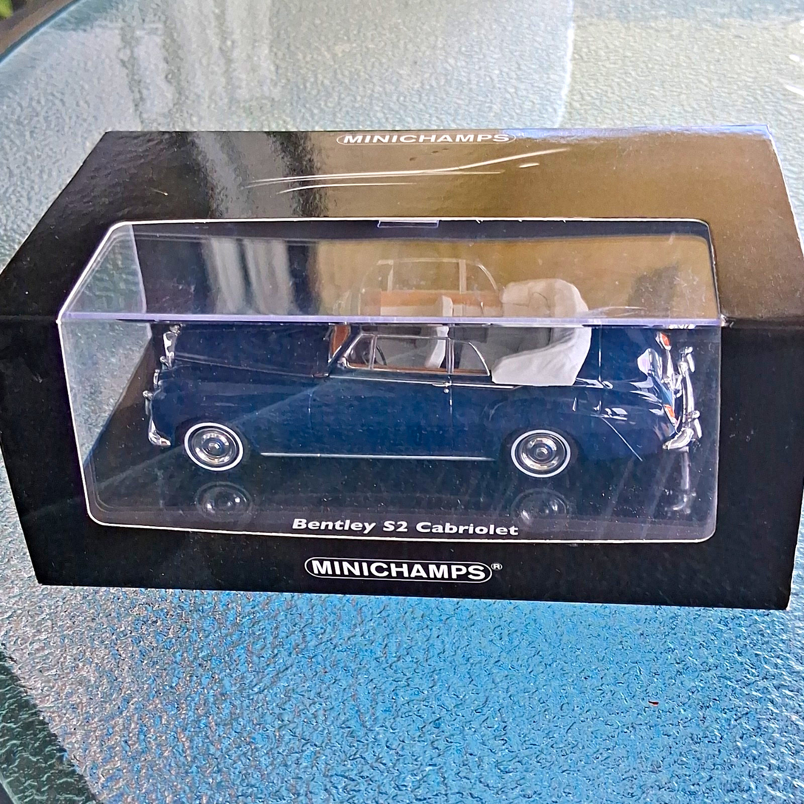 MINICHAMPS Bentley S2 Cabriolet 1:43 Scale Diecast Model Car