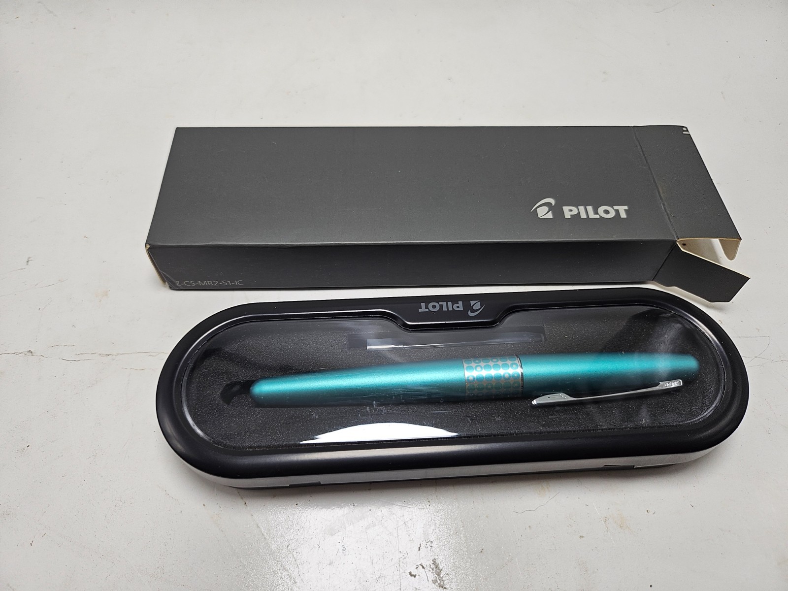 Pilot MR Retro Pop Fountain Pen in Turquoise With Case and Box