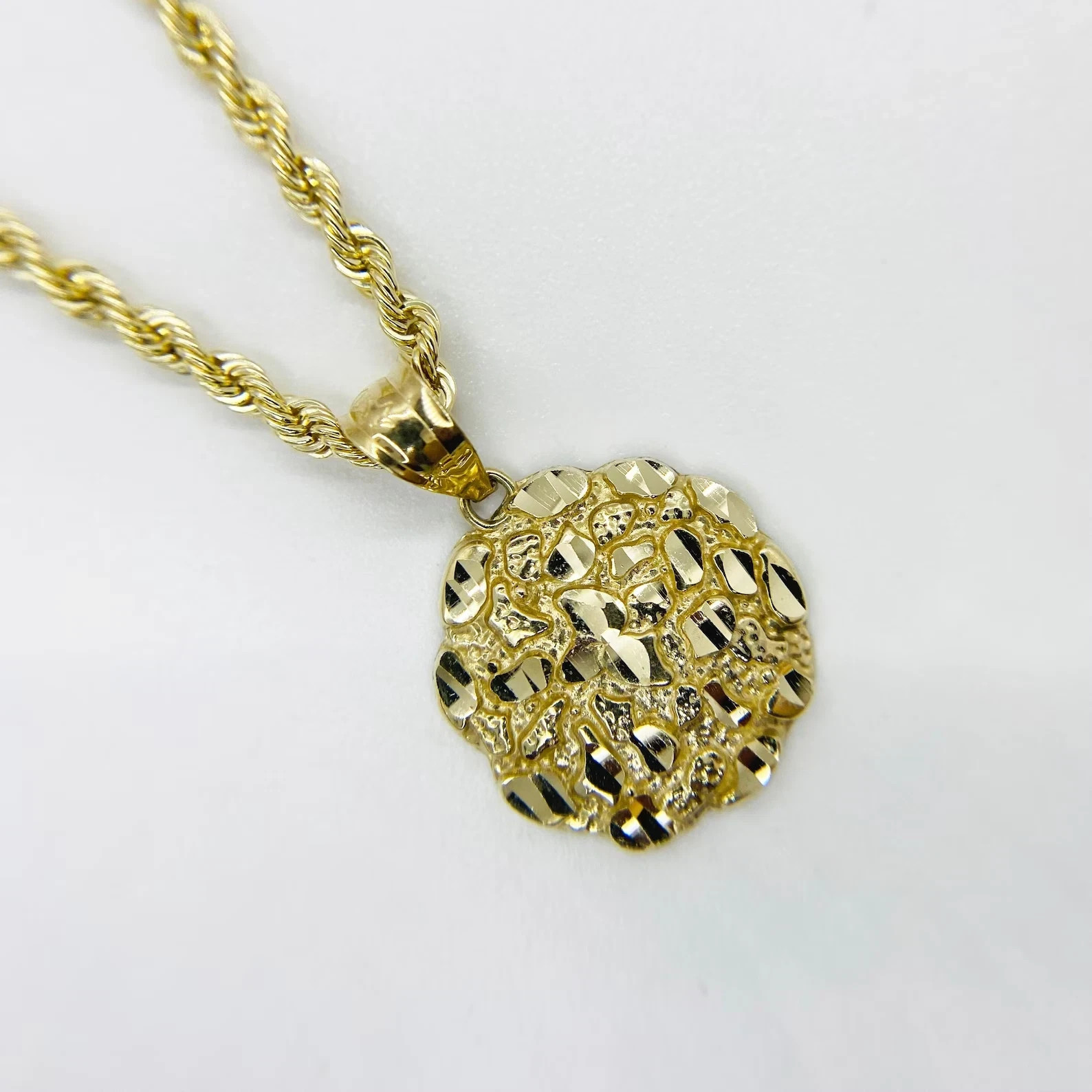 Unique Circle Nugget Round Charm Pendant 24\