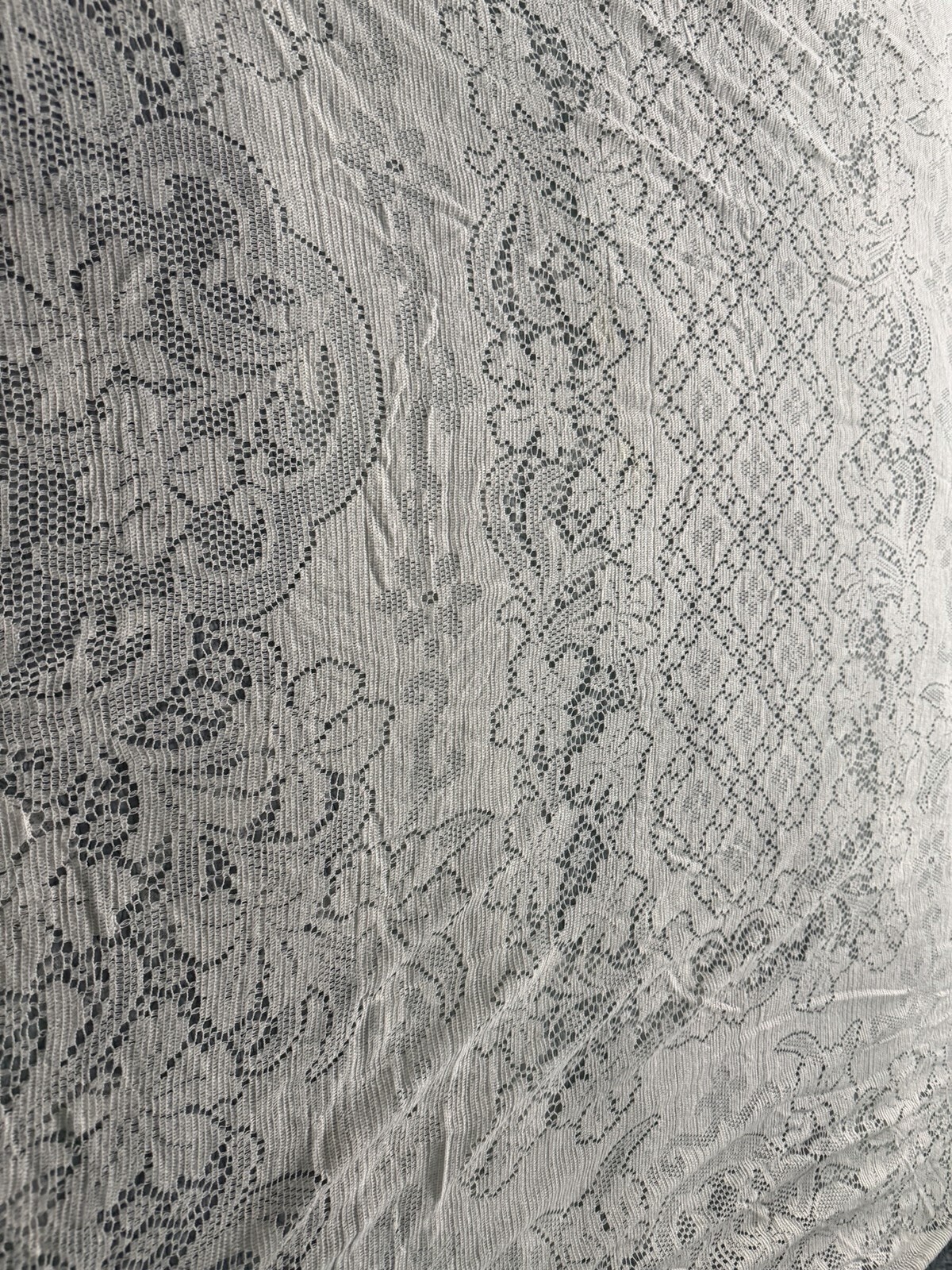 Beige machine made lace tablecloth 55 X 73