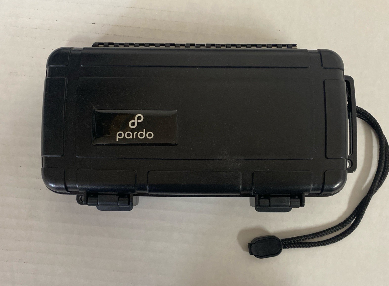Pardo Cigar Travel Humidor  - Holds up to 5 Cigars