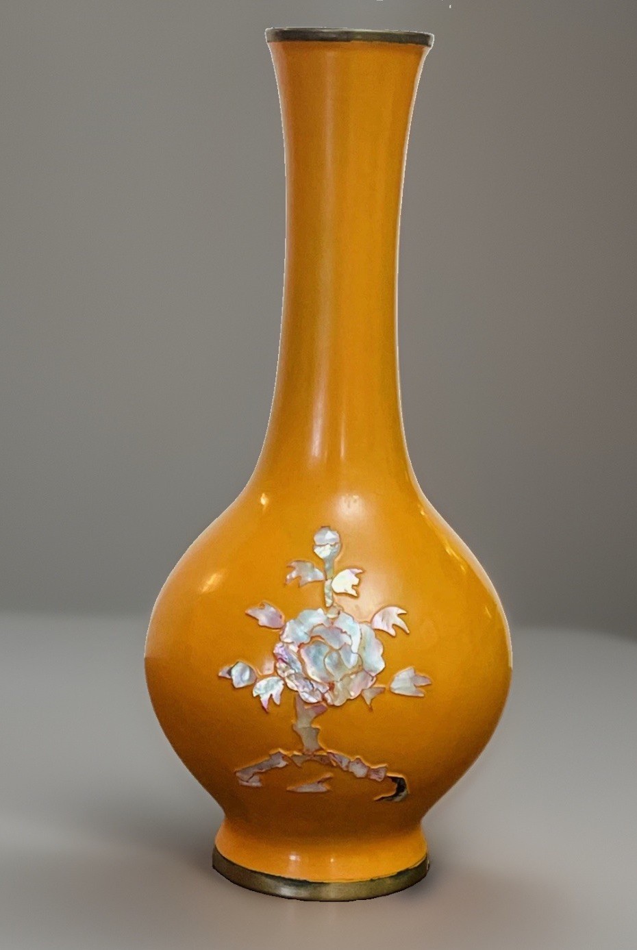 VTG Korean Brass Cloisonne Vase Yellow Enamel Mother of Pearl Inlaid Bud 7.5”