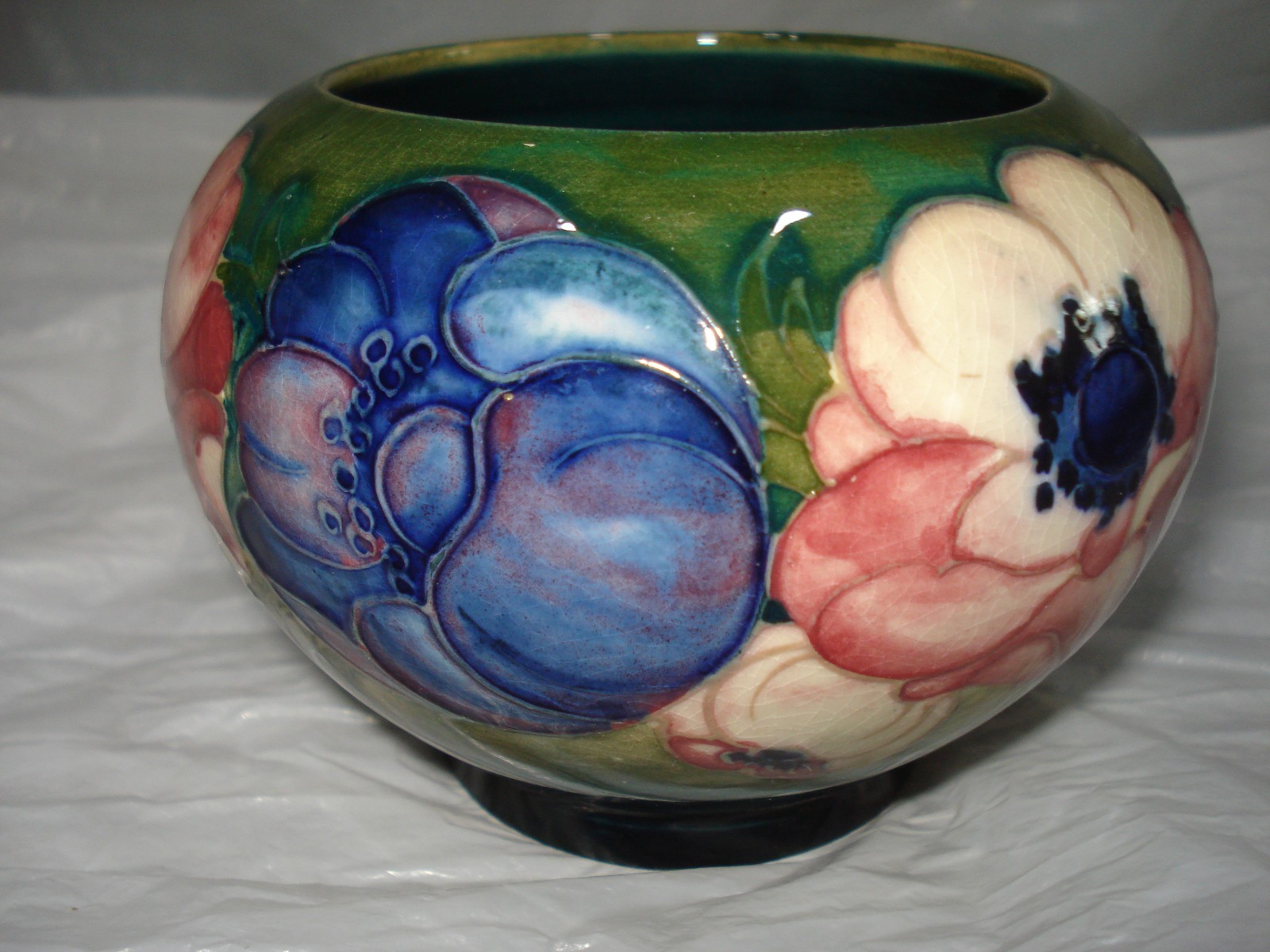 William Moorcroft Anemone Green Background 3.25