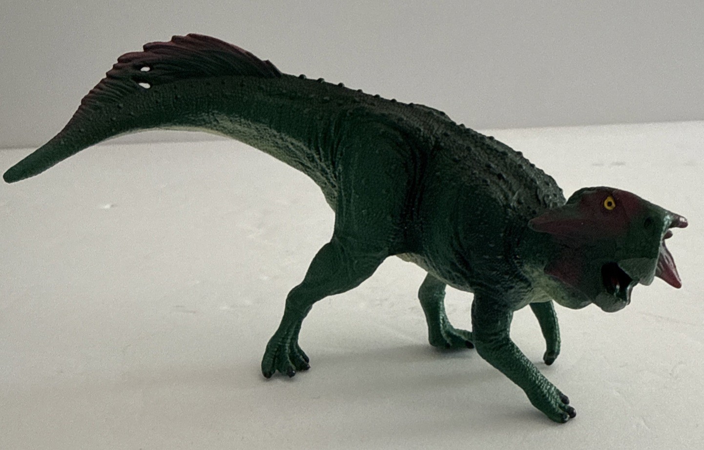 VGC SCHLEICH 15004 Psittacosaurus Dinosaur (about 6” length). Am Lines 69