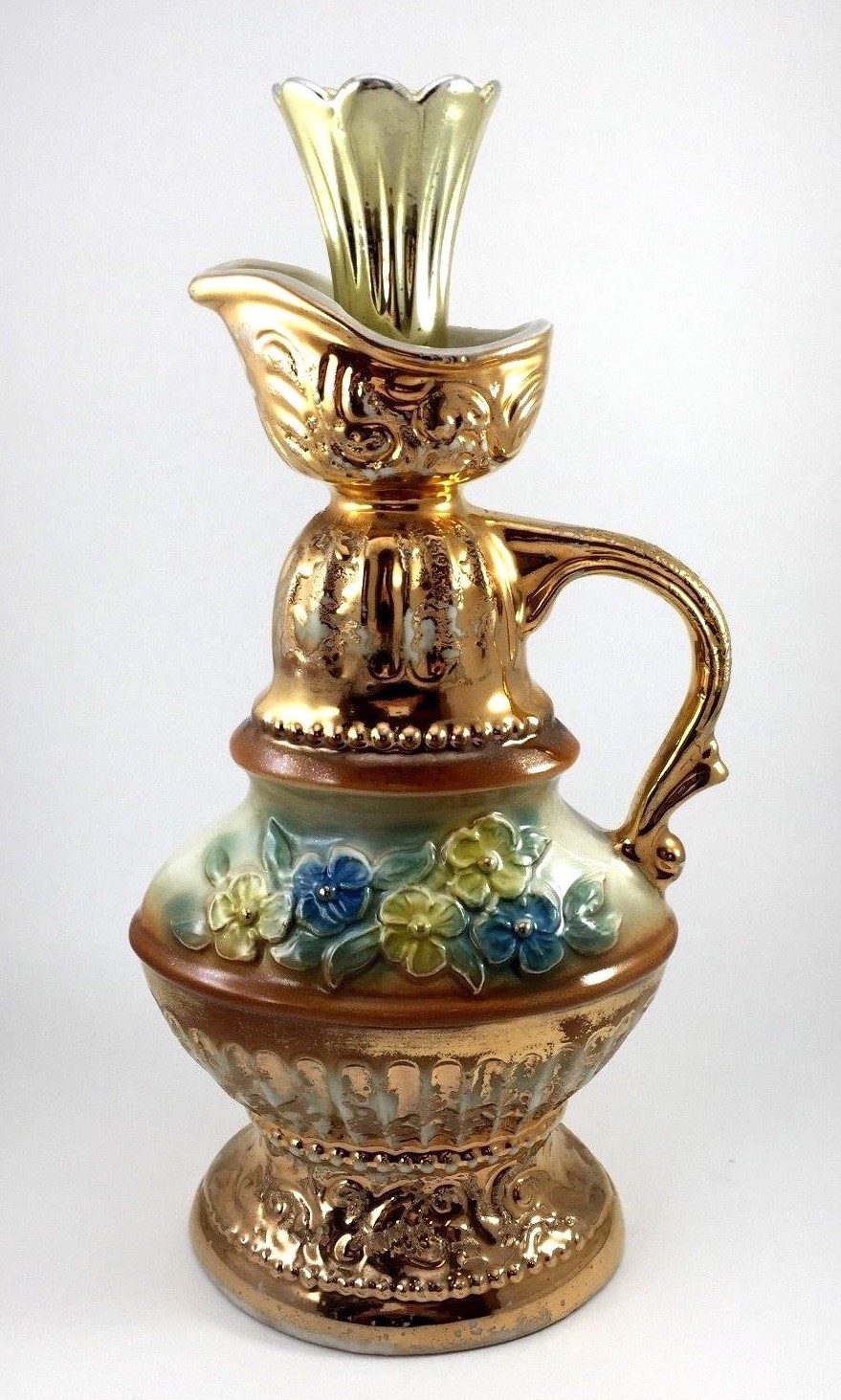 Vintage James \'Jim\' Beam Empty Liquor Bottle Decanter by Regal China 1976