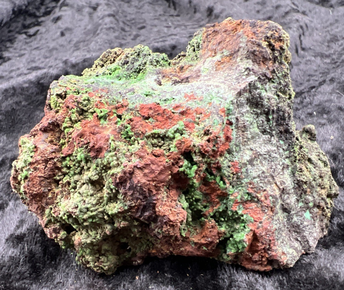 Rare Cuprian Austinite Ojuela Mine, Mapimi,  Durango, Mexico. 310 g  81x50x43 mm