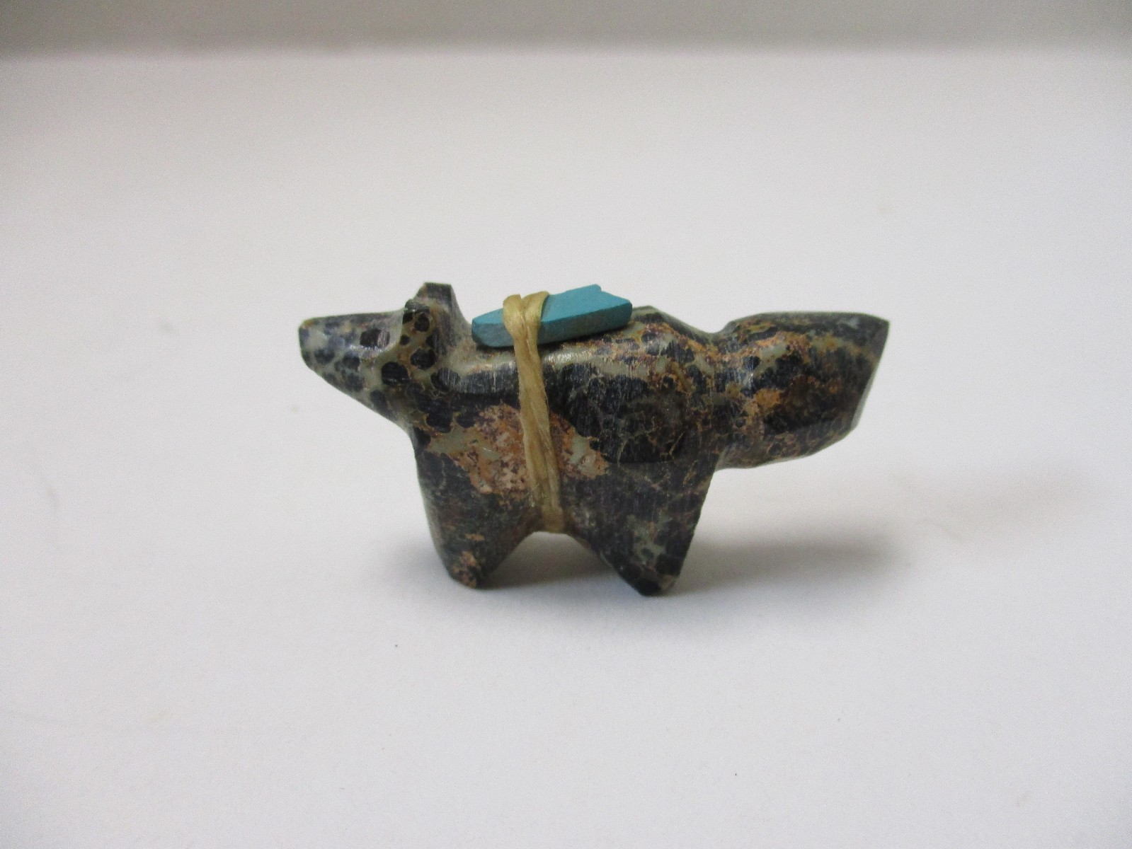Zuni Fetish Mottled Stone Fox or Bushy Tail Wolf w/ Turquoise Attached MINIATURE Zuni Fetish Mottled Stone Fox or Bushy Tail Wolf w/ Turquoise Attached MINIATURE