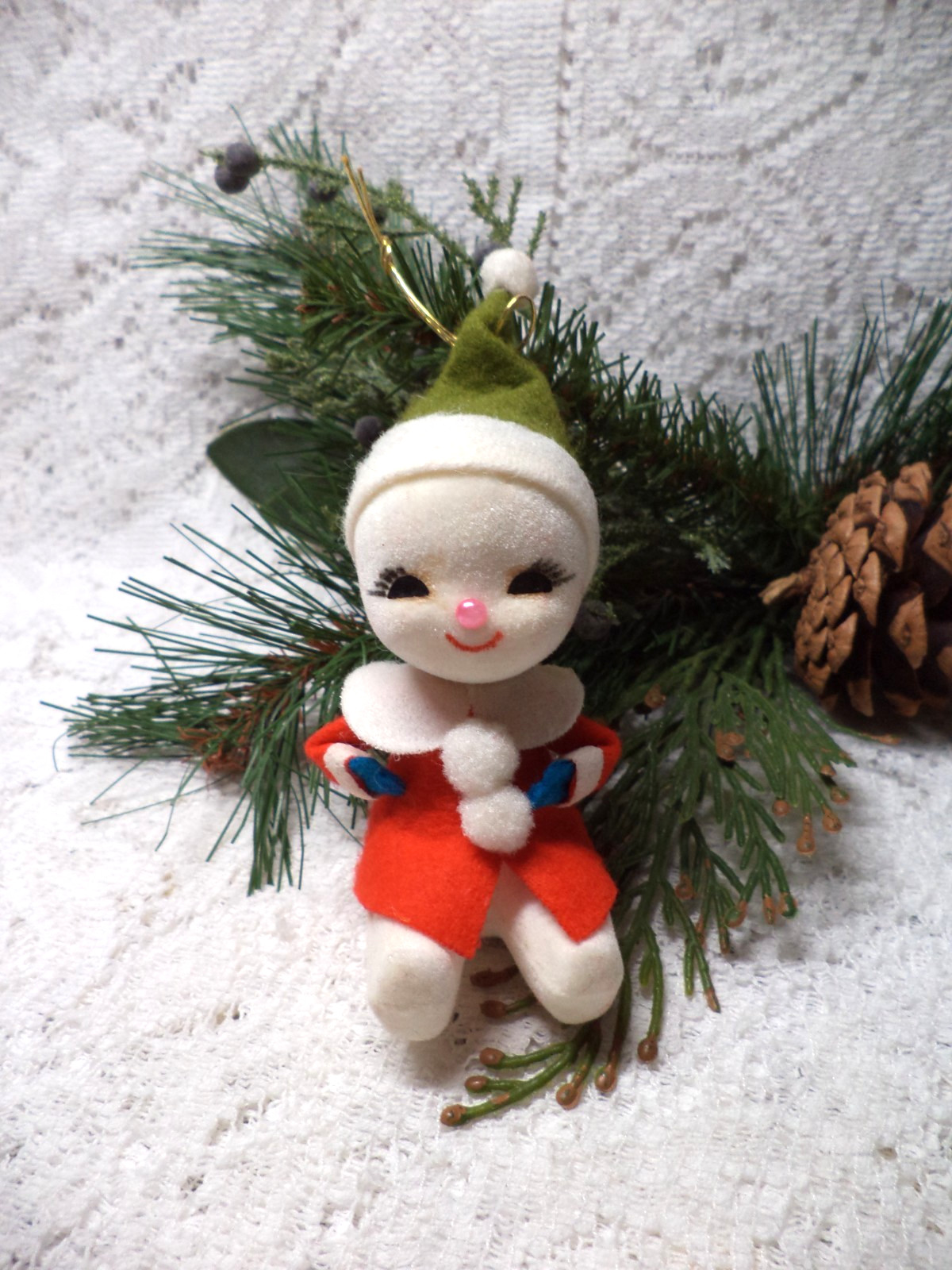 VINTAGE FELT FLOCKED SNOW BABY CHRISTMAS ORNAMENT w/JAPAN LABEL REALLY NICE~