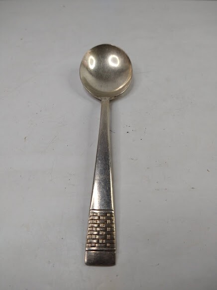 National Silverplate Co. Soup Spoon King Edward