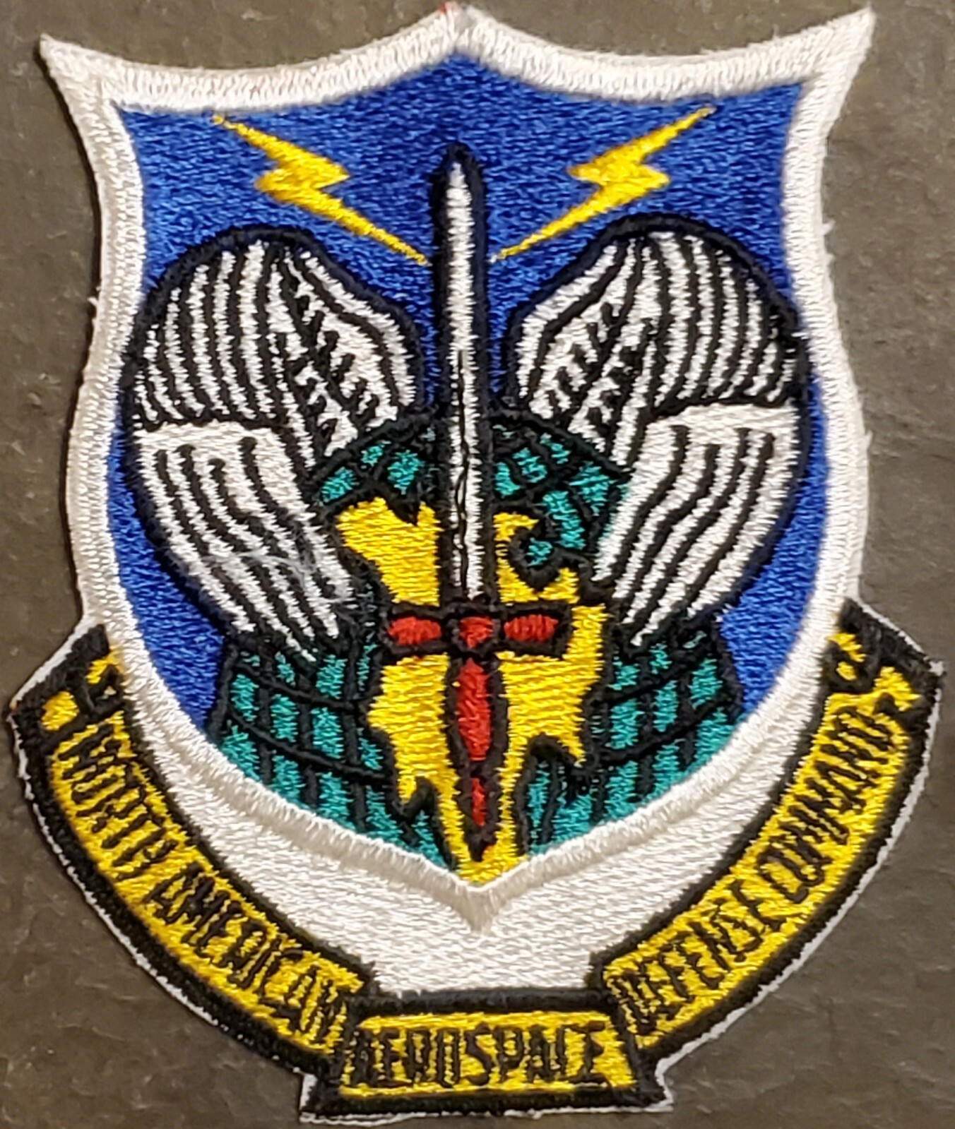 VTG USAF NORTH AMERICAN AEROSPACE DEFENSE COMMAND SQUADRON PATCH ORG USGI COLOR