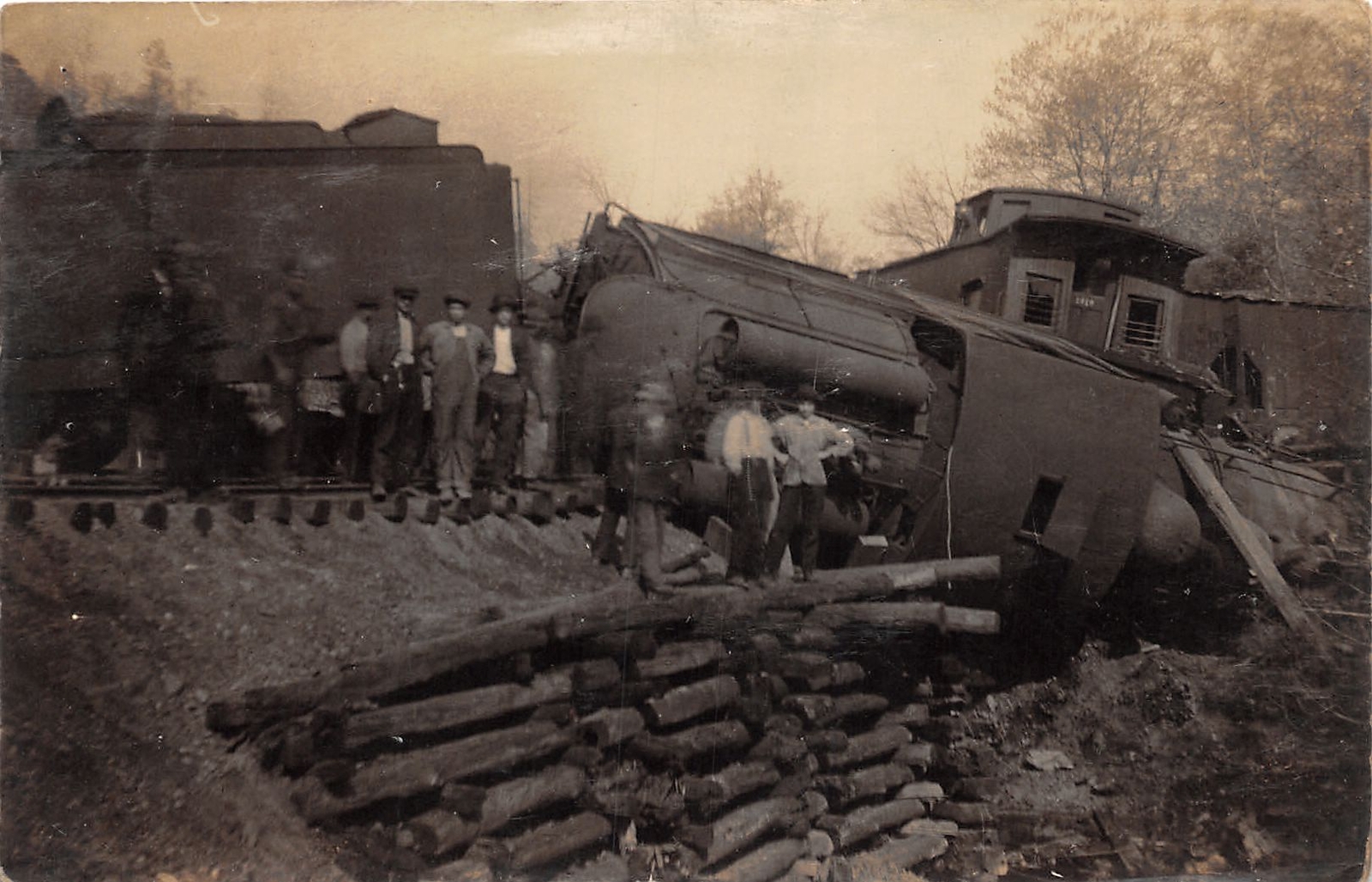 J39/ Interesting RPPC Postcard c1910 Railroad Wreck Disaster 241