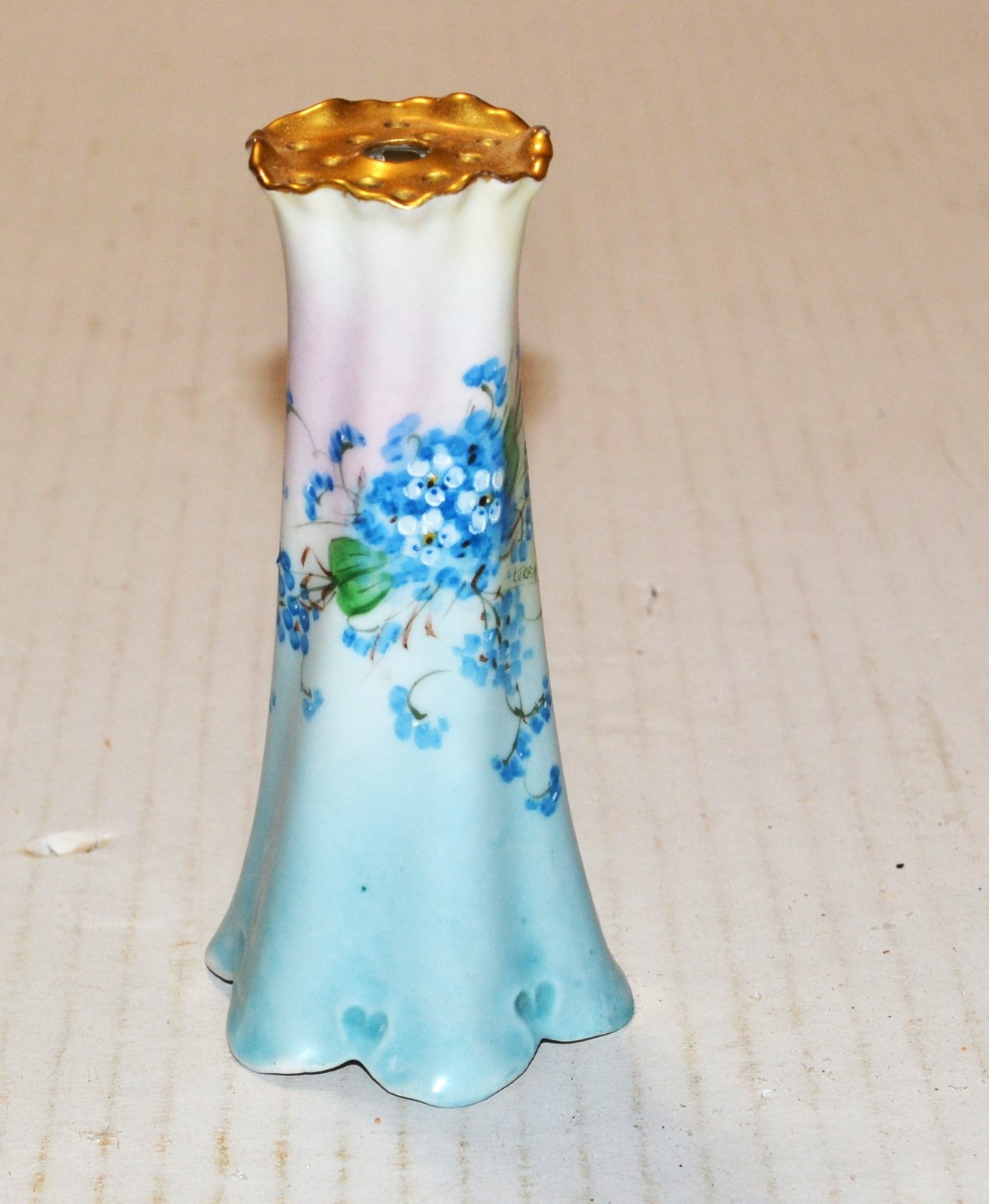 Unmarked Vintage hat pin holder .  Beautiful condition--artist signed