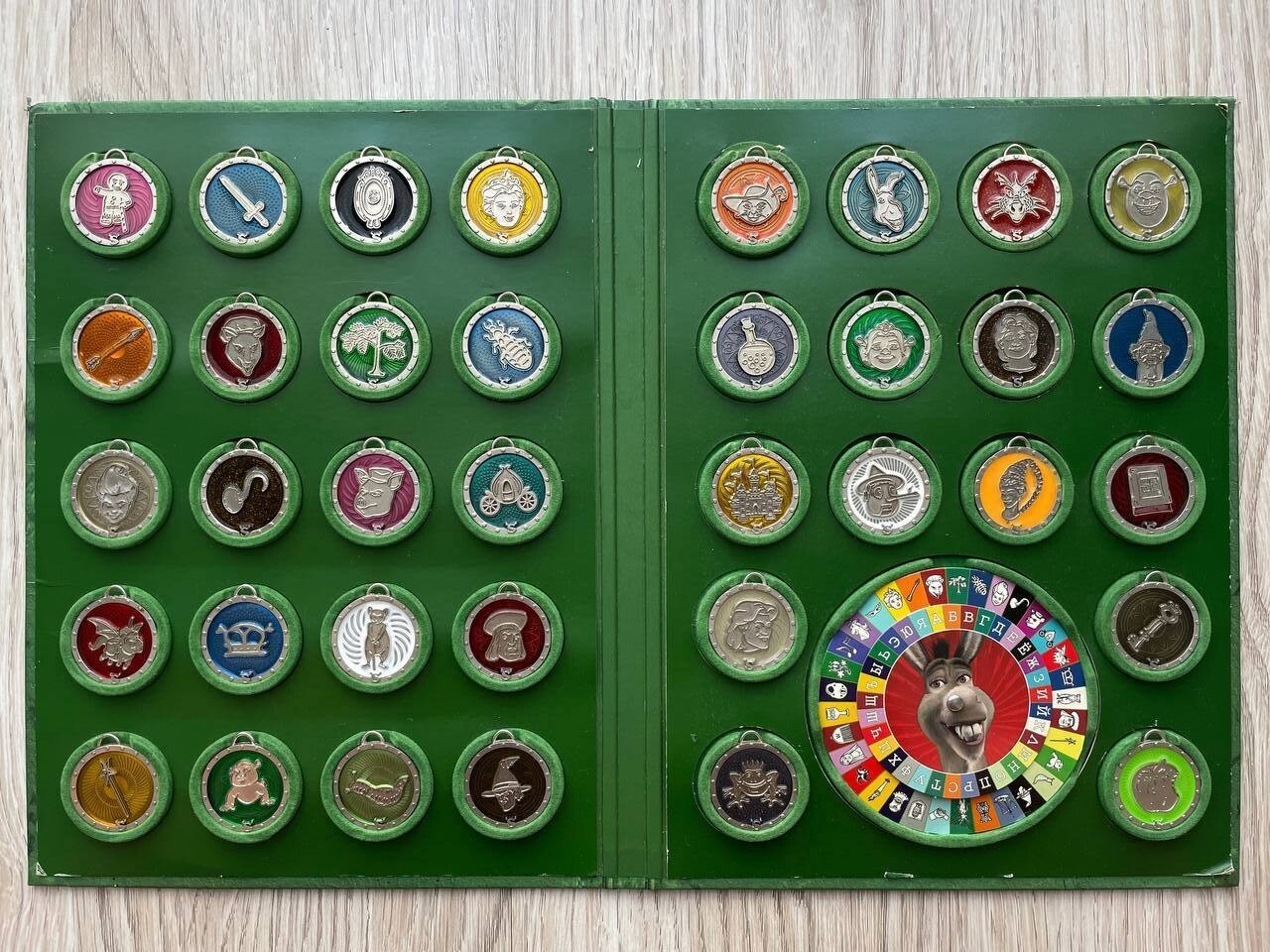Shrek’s Quests 2008 full set of 36 Medallions Collection