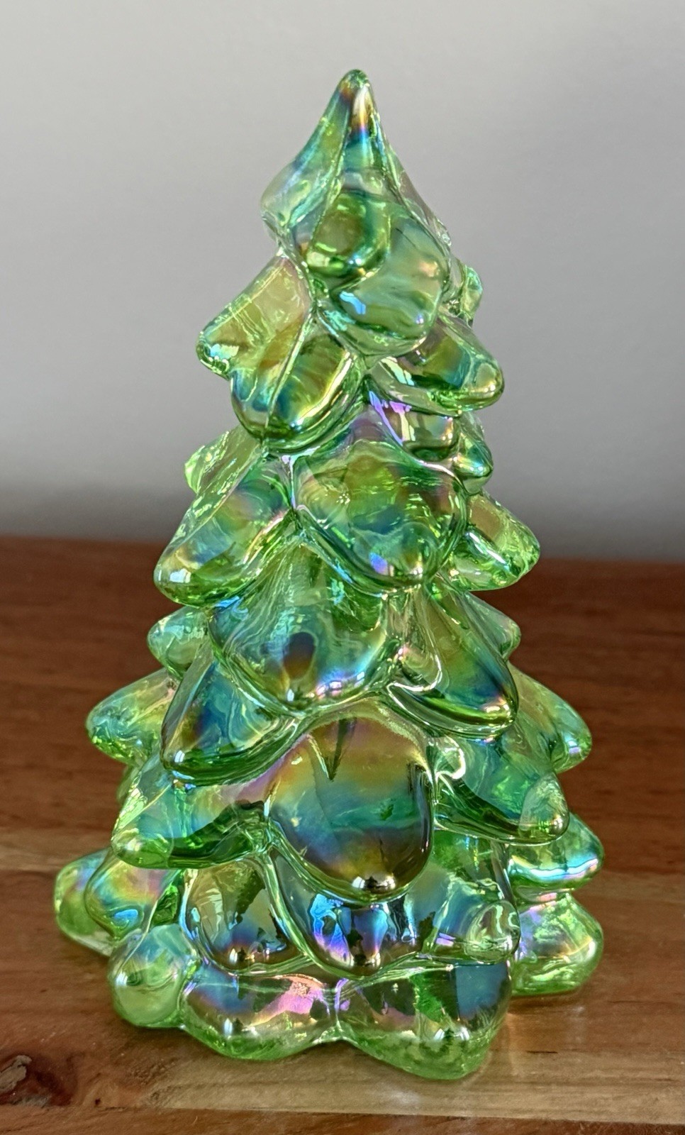 Mosser Glass USA Christmas Tree - APPLE GREEN CARNIVAL 5.5