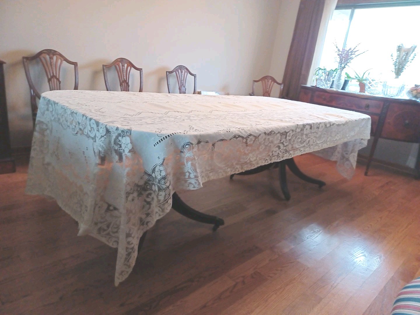 Exquisite Vtg. White Cutwork/Needle Lace Venetian Style Tablecloth 63x138 Exquisite Vtg. White Cutwork/Needle Lace Venetian Style Tablecloth 63x138
