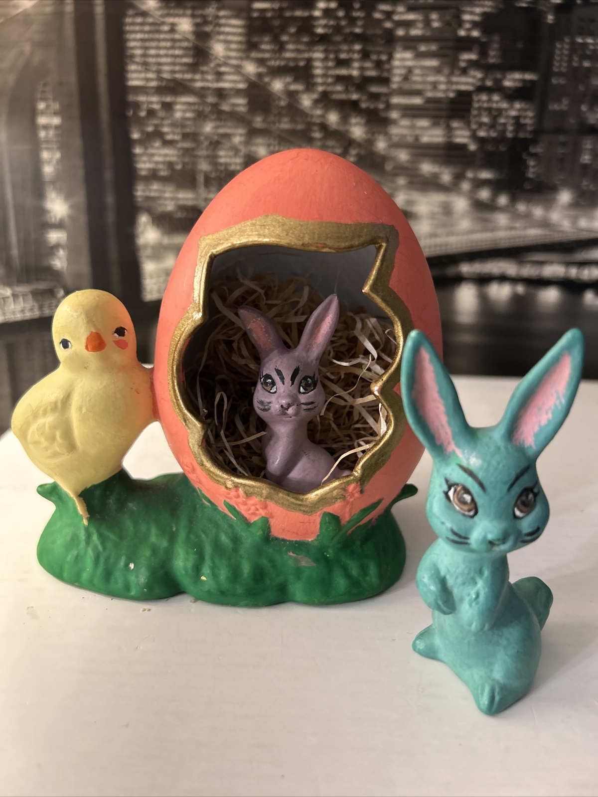 Vintage 1975 Atlantic Holland Mold Ceramic Easter Decoration Bunnies Chick Rare