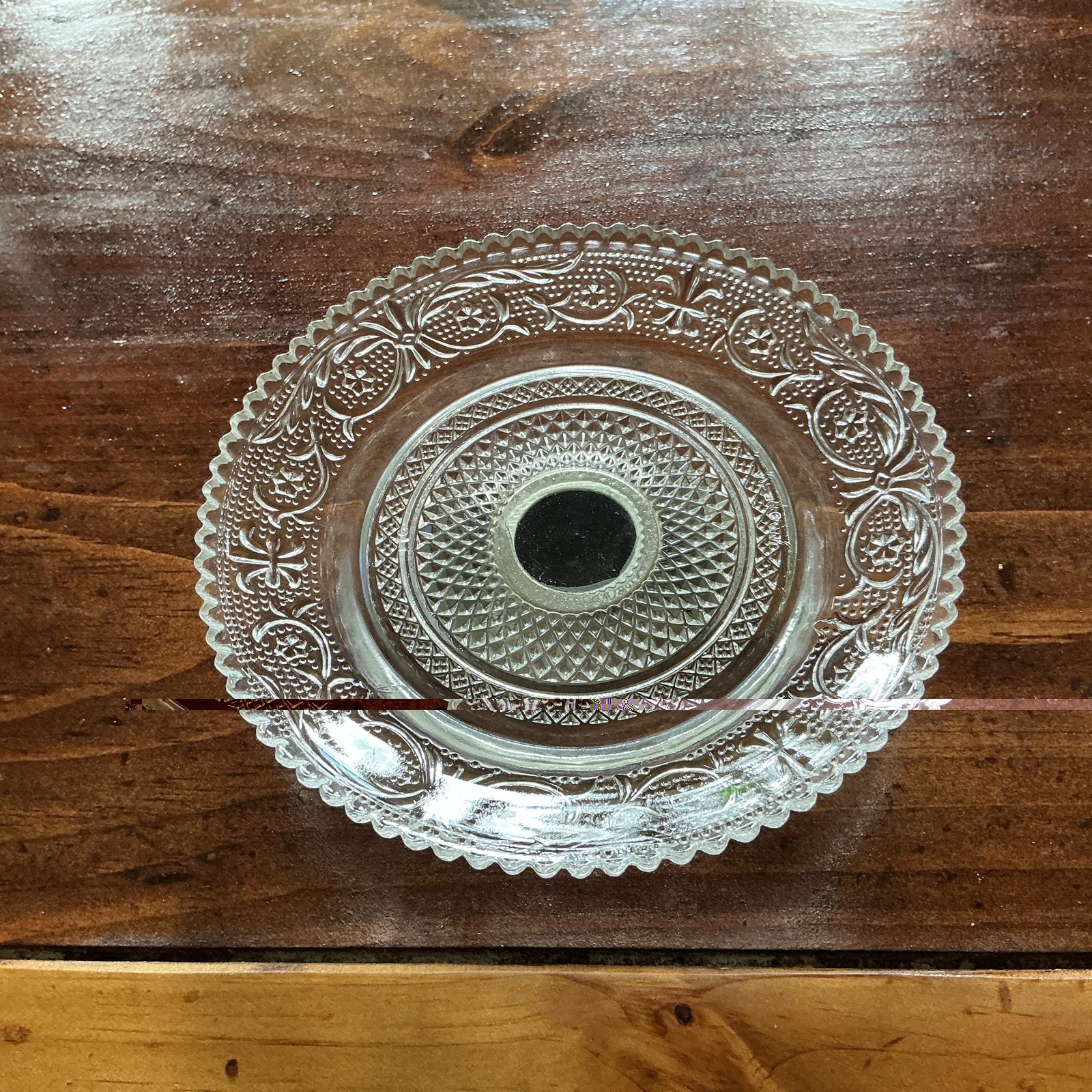 Silverplated Pedistal Server Sandwich Glass Pattern In Box 6”