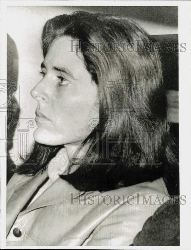 1970 Press Photo Joan Wilkinson at Court Trial in Chesham, England - kfx42137 1970 Press Photo Joan Wilkinson at Court Trial in Chesham, England - kfx42137