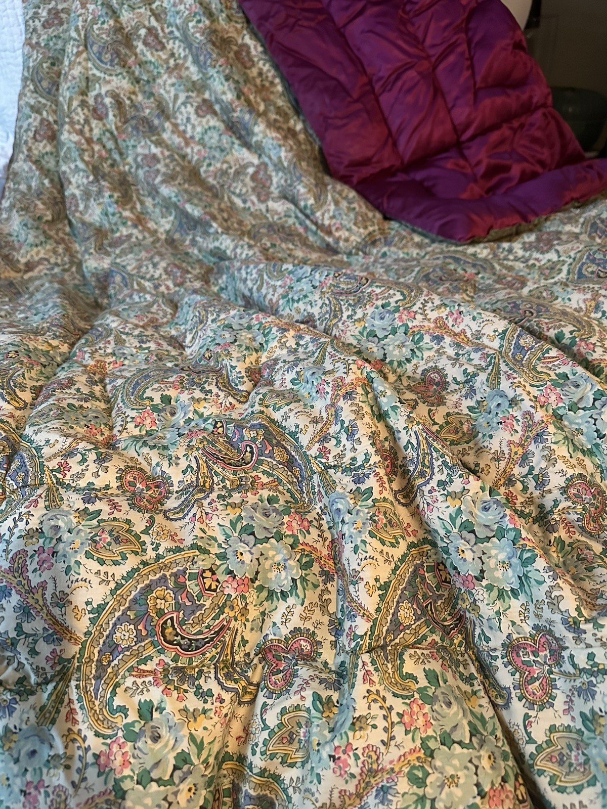 80”x60”  Antique Vtg Old Hollywood Russell Quilt Co. Paisley Eiderdown Quilt