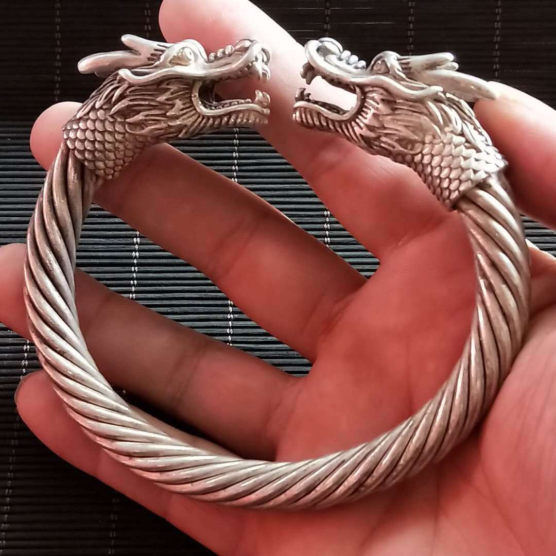 Exquisite Chinese Rare Collectible Silver Tibet Handwork Dragon Amulet Bracelet
