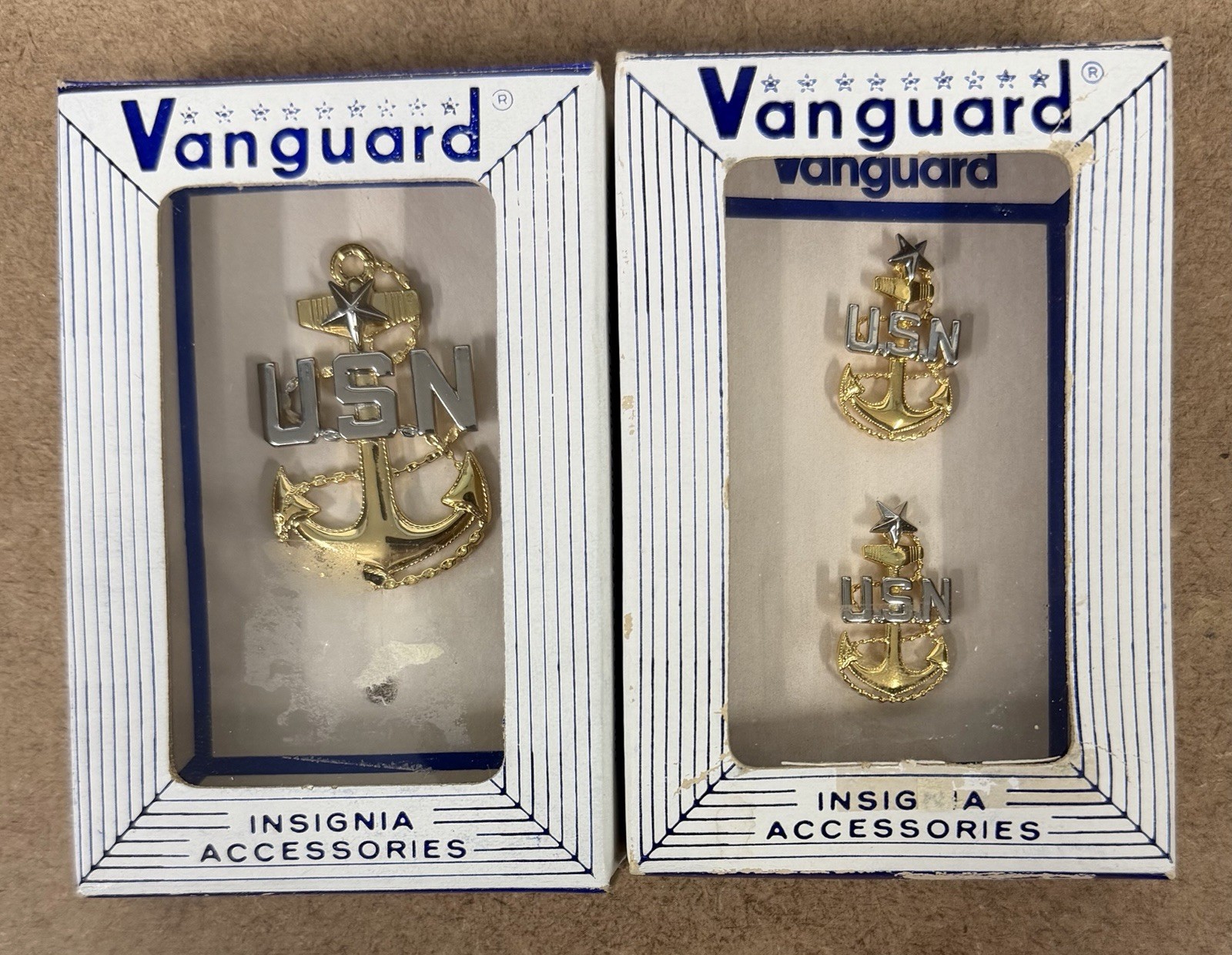 Vintage US Navy E8 SCPO Senior Chief Anchor Collar and Dress Cover Devices