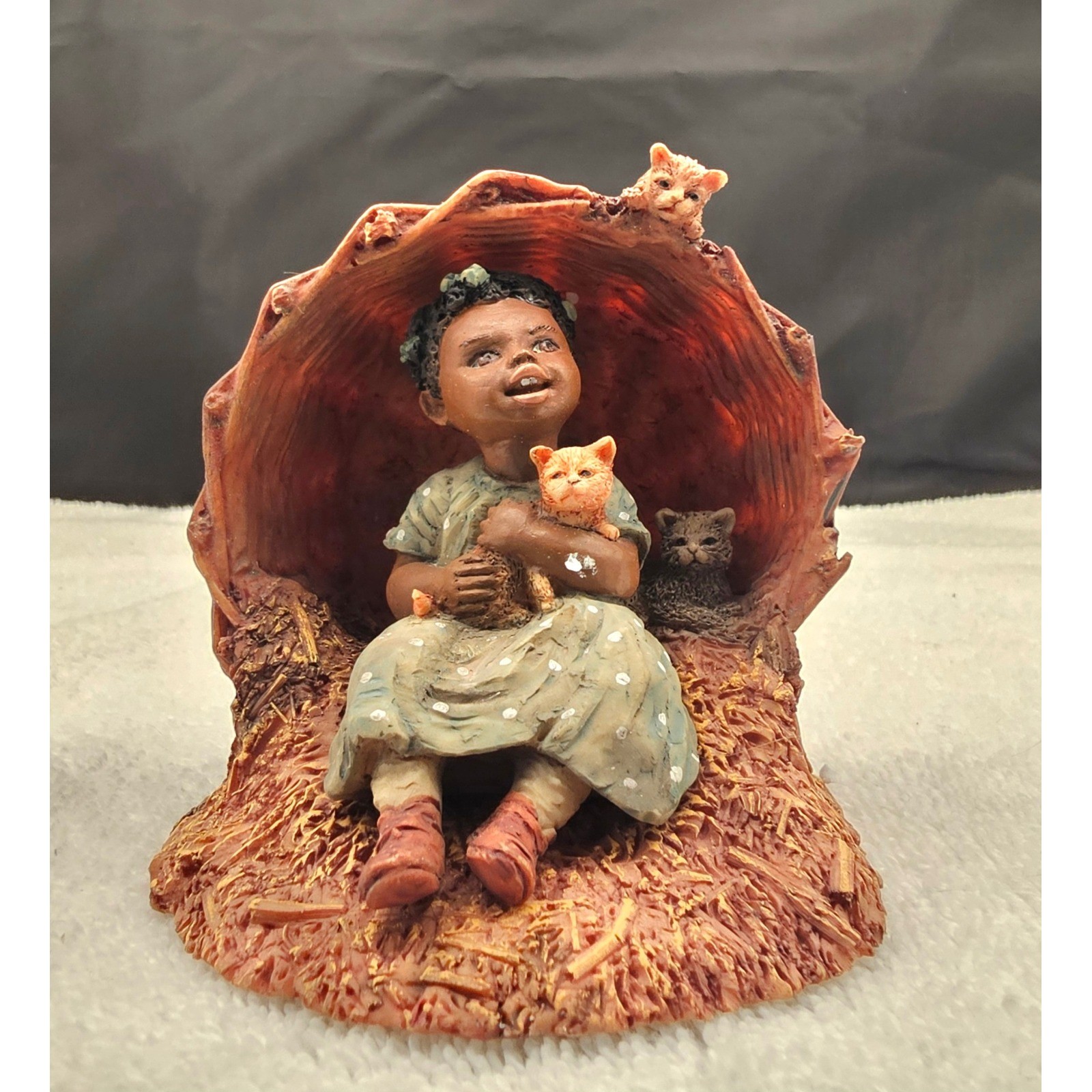 Miss Martha\'s Collection Sadie They Can\'t Find Us Here Figurine 1991 Enesco Miss Martha\'s Collection Sadie They Can\'t Find Us Here Figurine 1991 Enesco