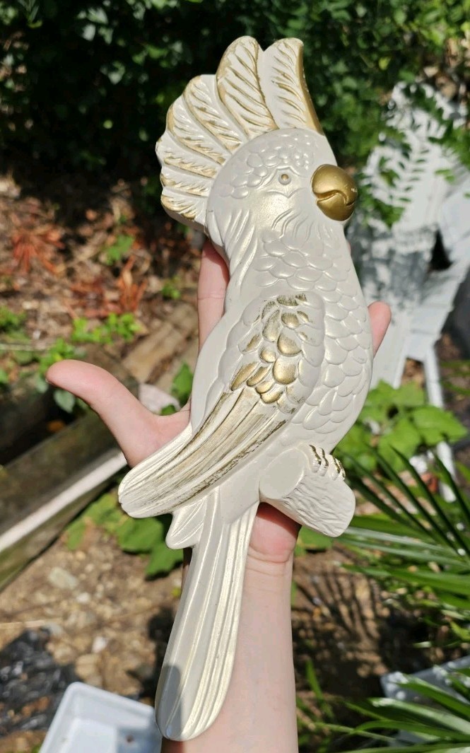 Vintage Chalkware PARROT Wall Hanger Plaque Bird Cockatoo Miller Studio MCM 50s Vintage Chalkware PARROT Wall Hanger Plaque Bird Cockatoo Miller Studio MCM 50s