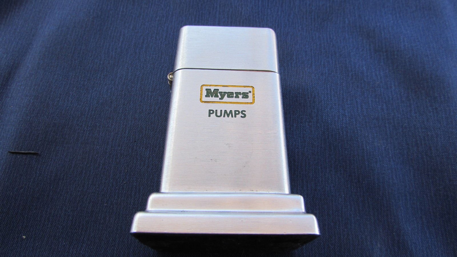 VERY COOL VINTAGE MYERS PUMPS ADVERTISING BARCROFT ZIPPO LIGHTER VERY COOL VINTAGE MYERS PUMPS ADVERTISING BARCROFT ZIPPO LIGHTER