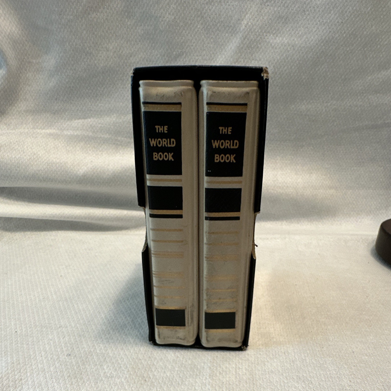 Vintage 1950s Brown & Bigelow Remembrance Card Set W/ World Book Tray