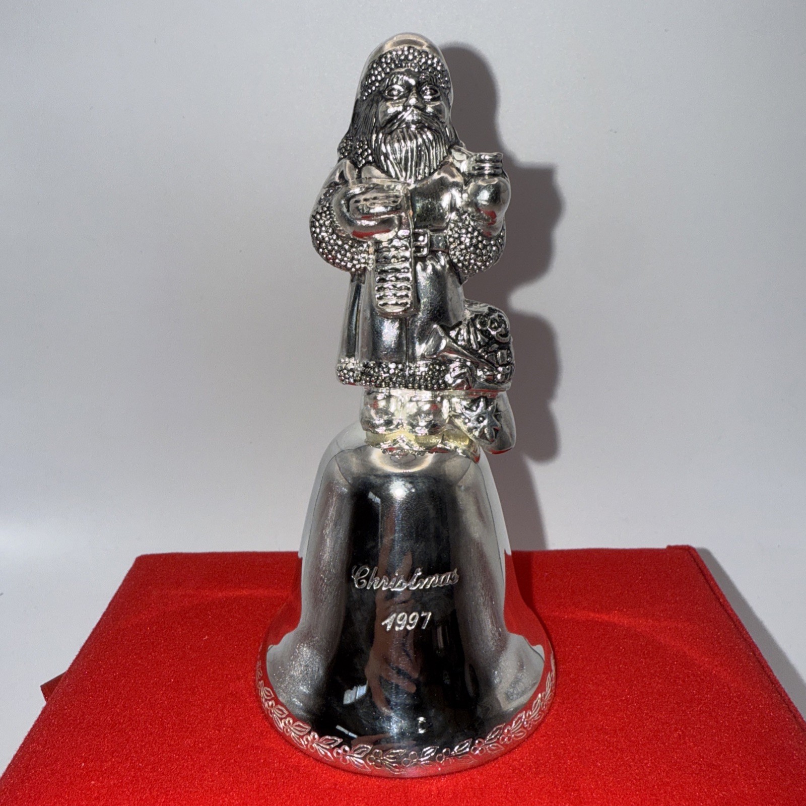 Vtg 1997 Santa Claus Christmas Dinner Bell Silverplate Collectible 5”Hx 2.5”W
