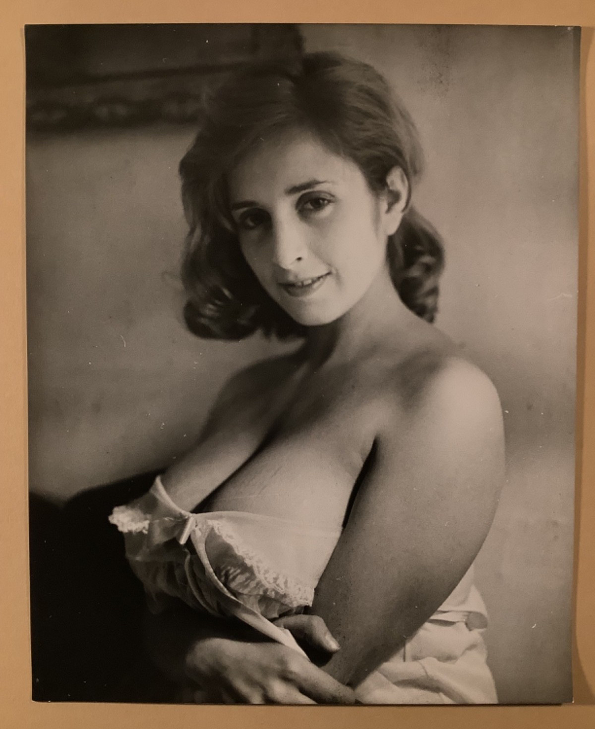 Boudoir sexy risqué pinup photo steamy actress Brenda Denaut Arquette 1959