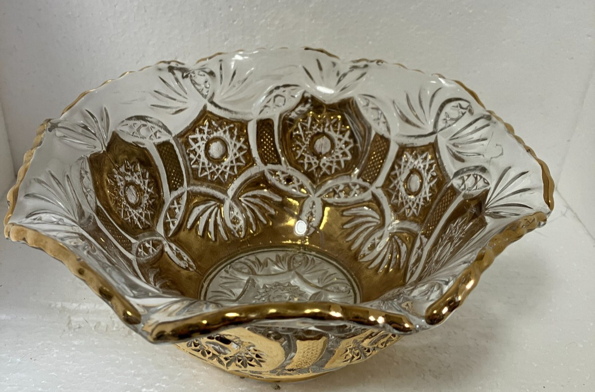 Antique EAPG Glass Bowl W Gold Trim 8” Diameter 4\ Antique EAPG Glass Bowl W Gold Trim 8” Diameter 4\