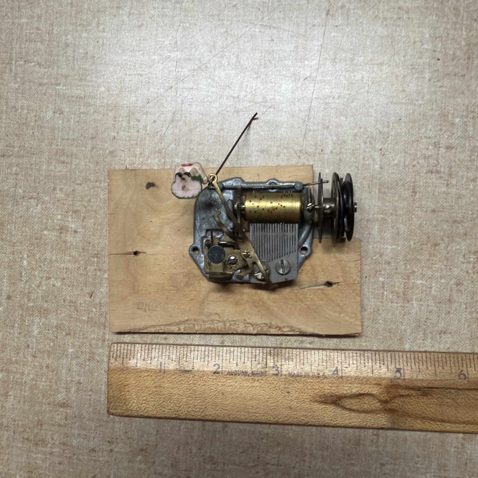 Vintage Musical  Cuckoo Clock  Part Movement w/ Figurine