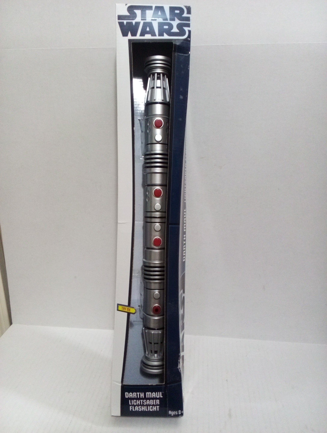 2012   Star Wars - Darth Maul Lightsaber Flashlight  \