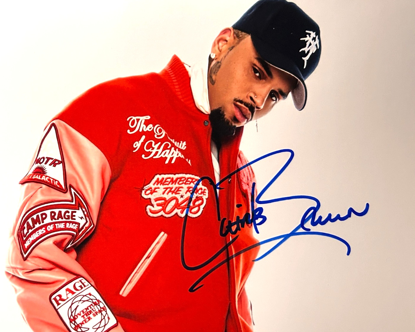 CHRIS BROWN Signed 8x10\