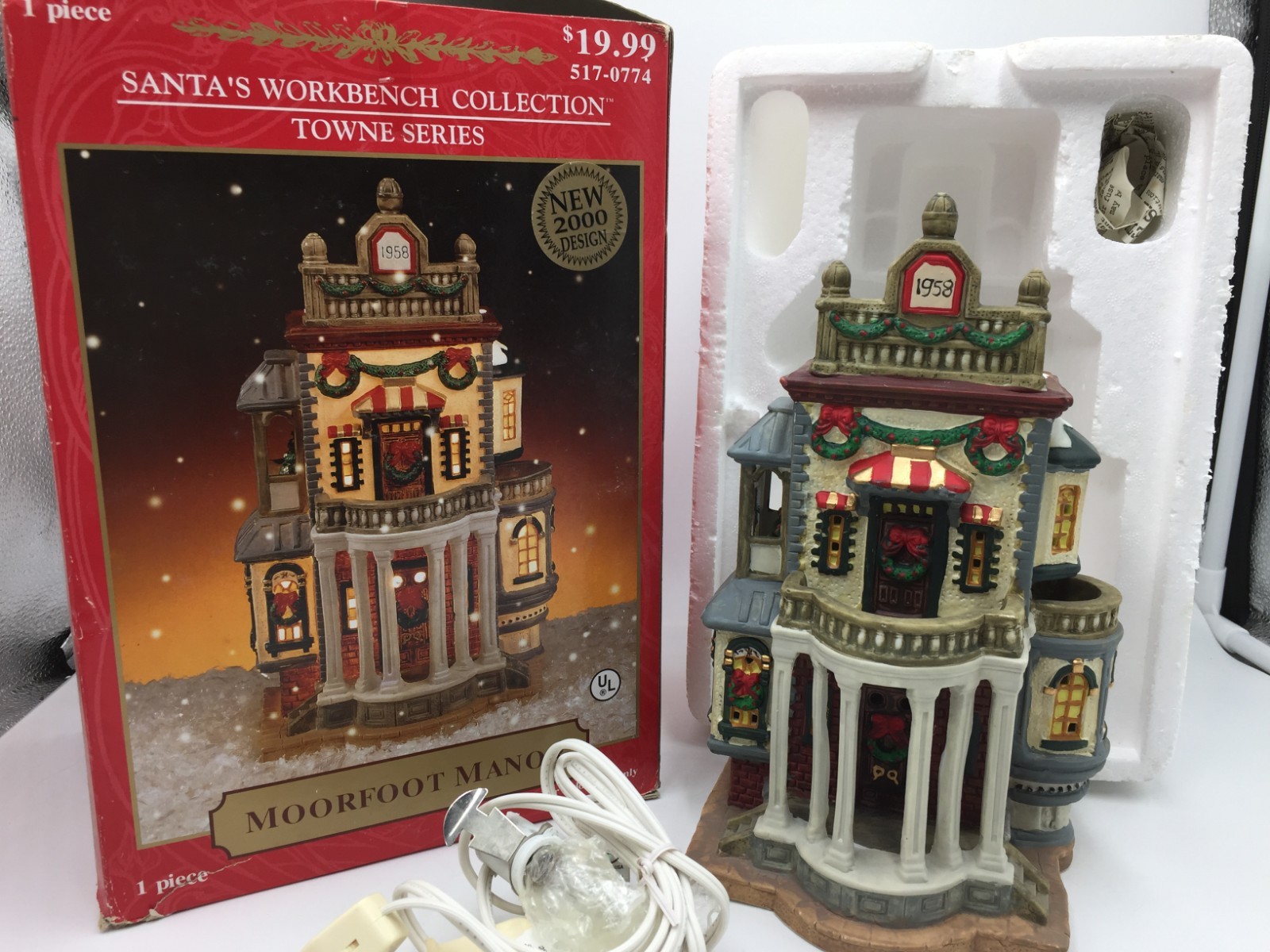 SANTA\'S WORKBENCH Moorfoot Manor Christmas Village W/ Light & Box